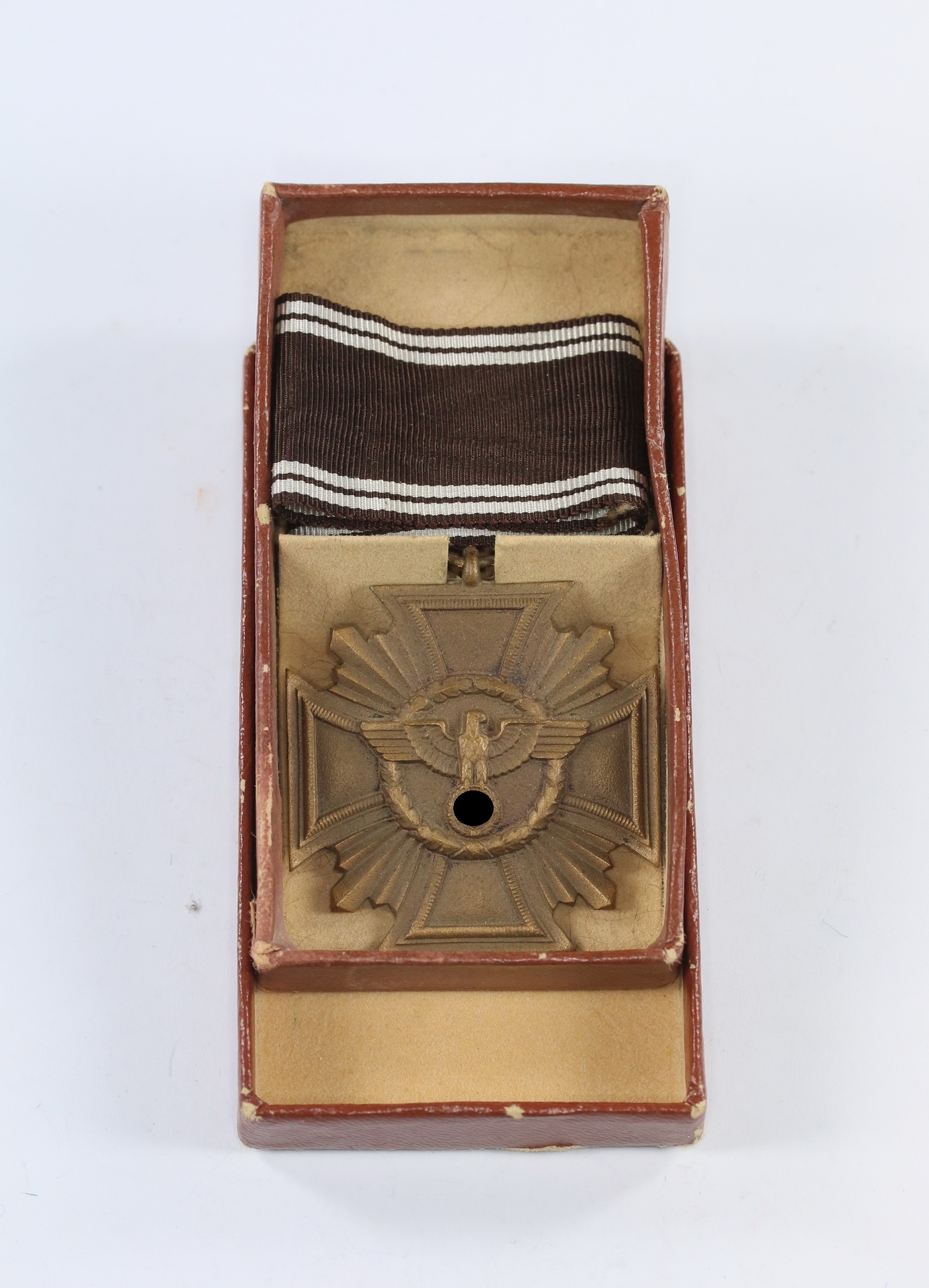 img_2904_bildgr_e_ndern_1 Cased NSDAP Loyal Service Cross for 10 Years. Maker 19. – Bild 1