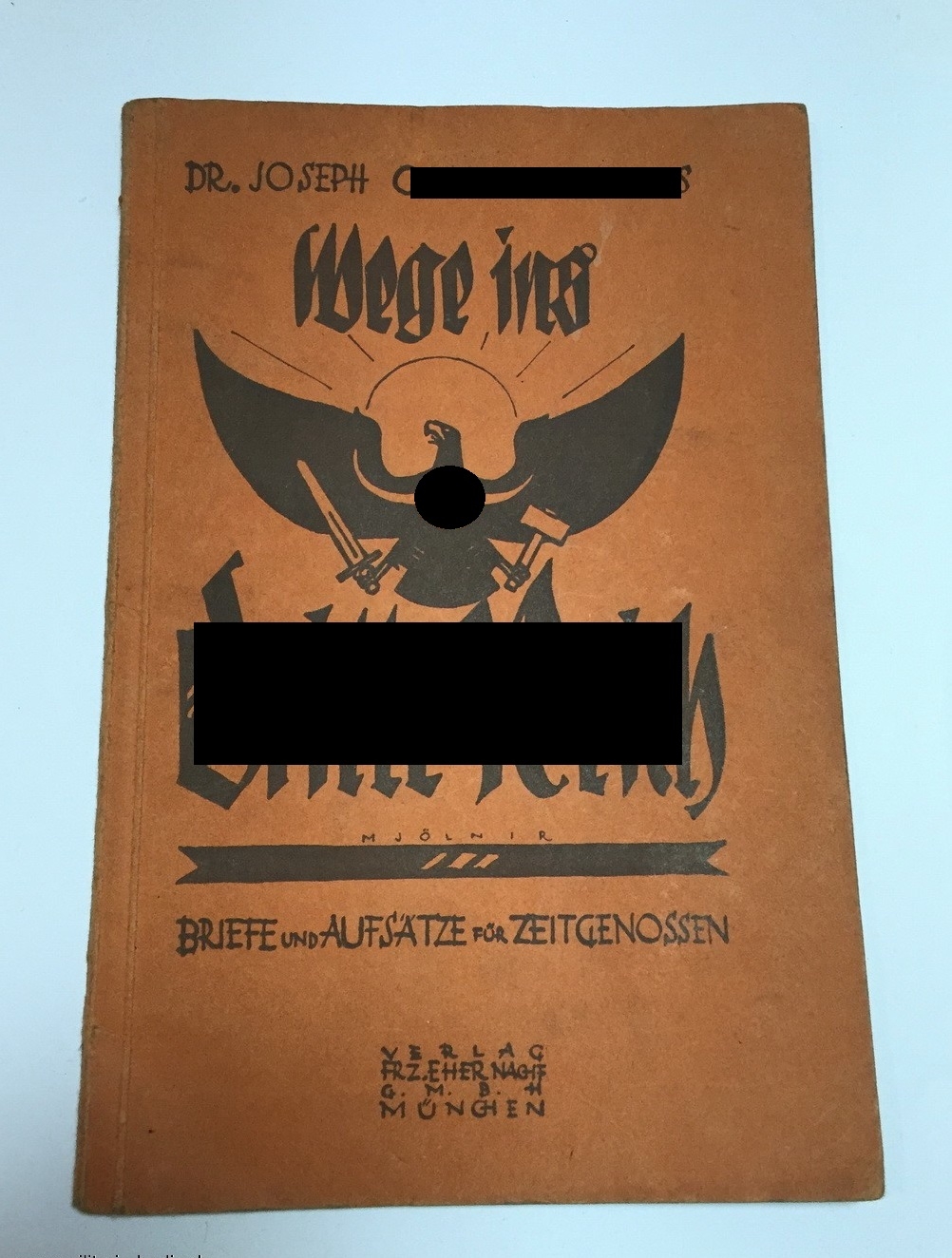 img_3095_bildgr_e_ndern_2 Book, Dr. Goebbels, "Wege ins dritte Reich" 1927 – Bild 1