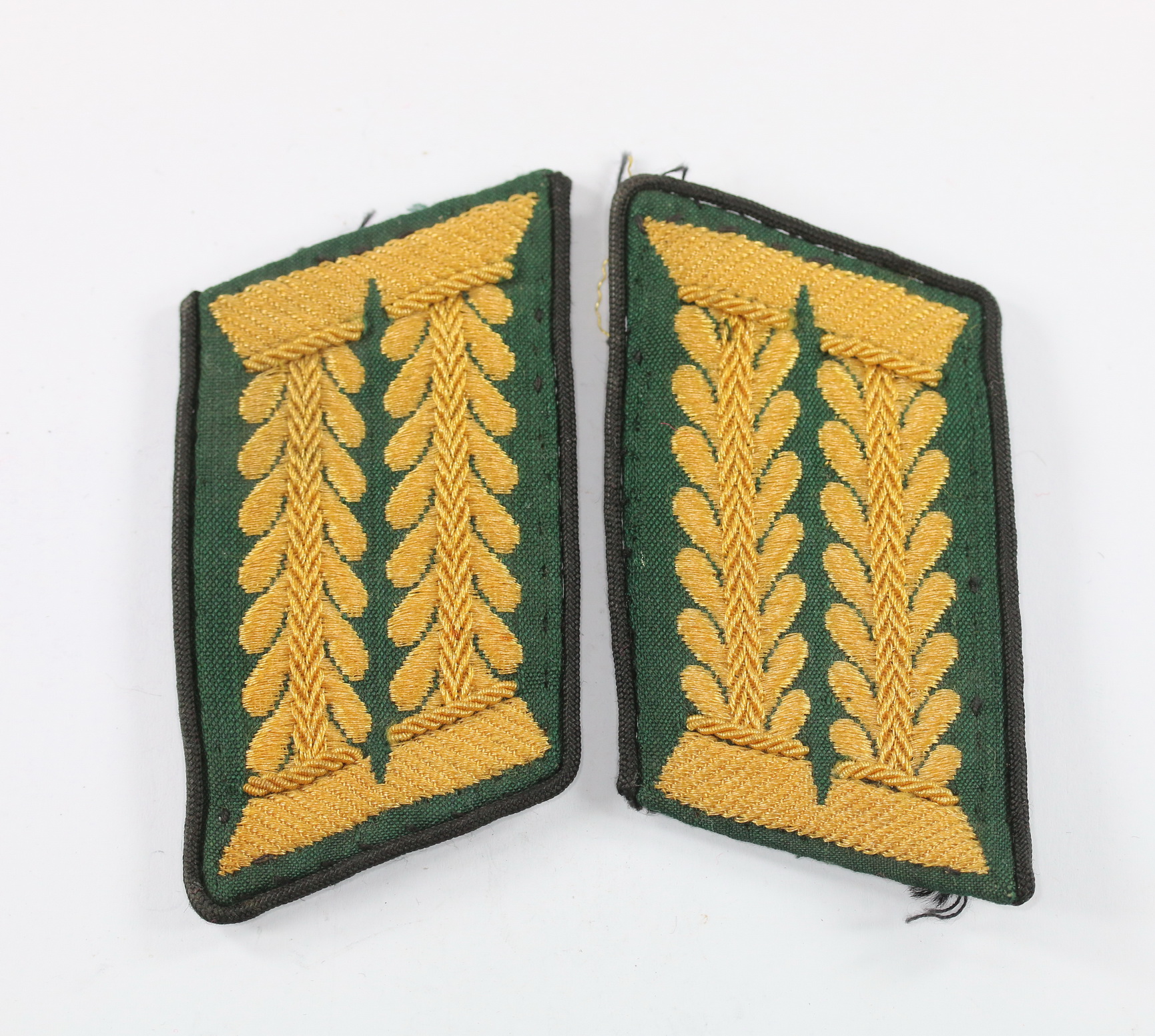 img_3191_bildgr_e_ndern_2 Pair of Collar Patches for a High Rank Civil Servant with the Army. – Bild 1