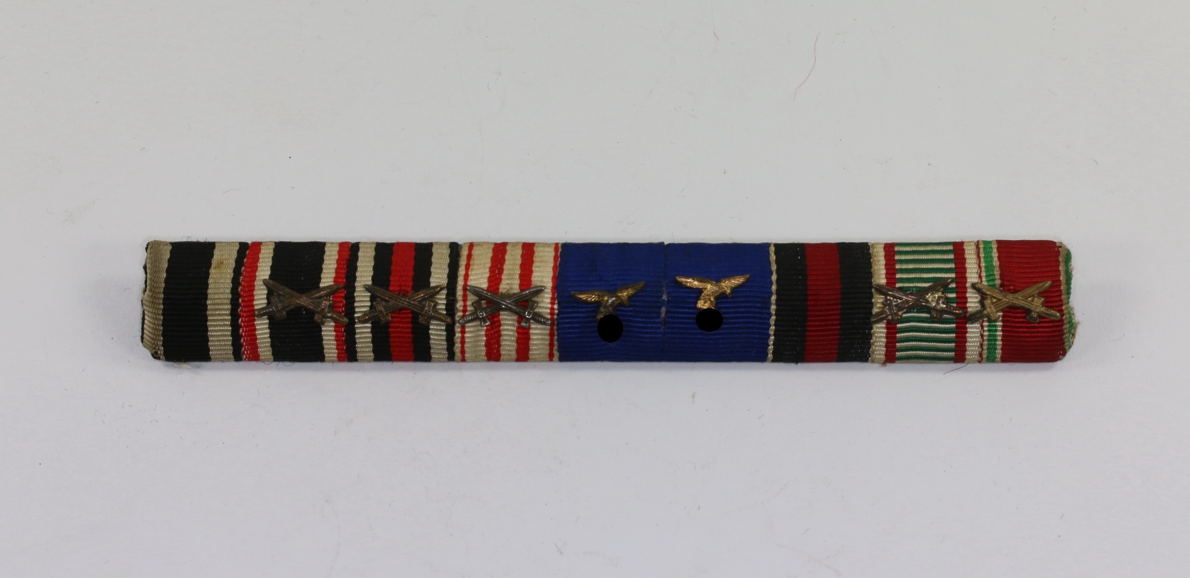 img_4387_bildgr_e_ndern_1_1 Nine Place Ribbon Bar. – Bild 1