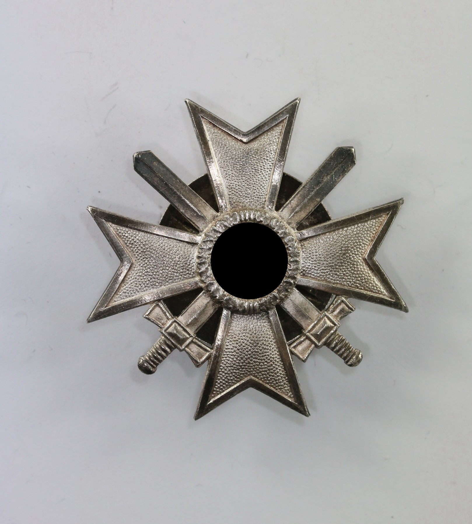 img_8532_bildgr_e_ndern_2 Kriegsverdienstkreuz 1. Klasse mit Schwertern, Hst. L/52 – Bild 1