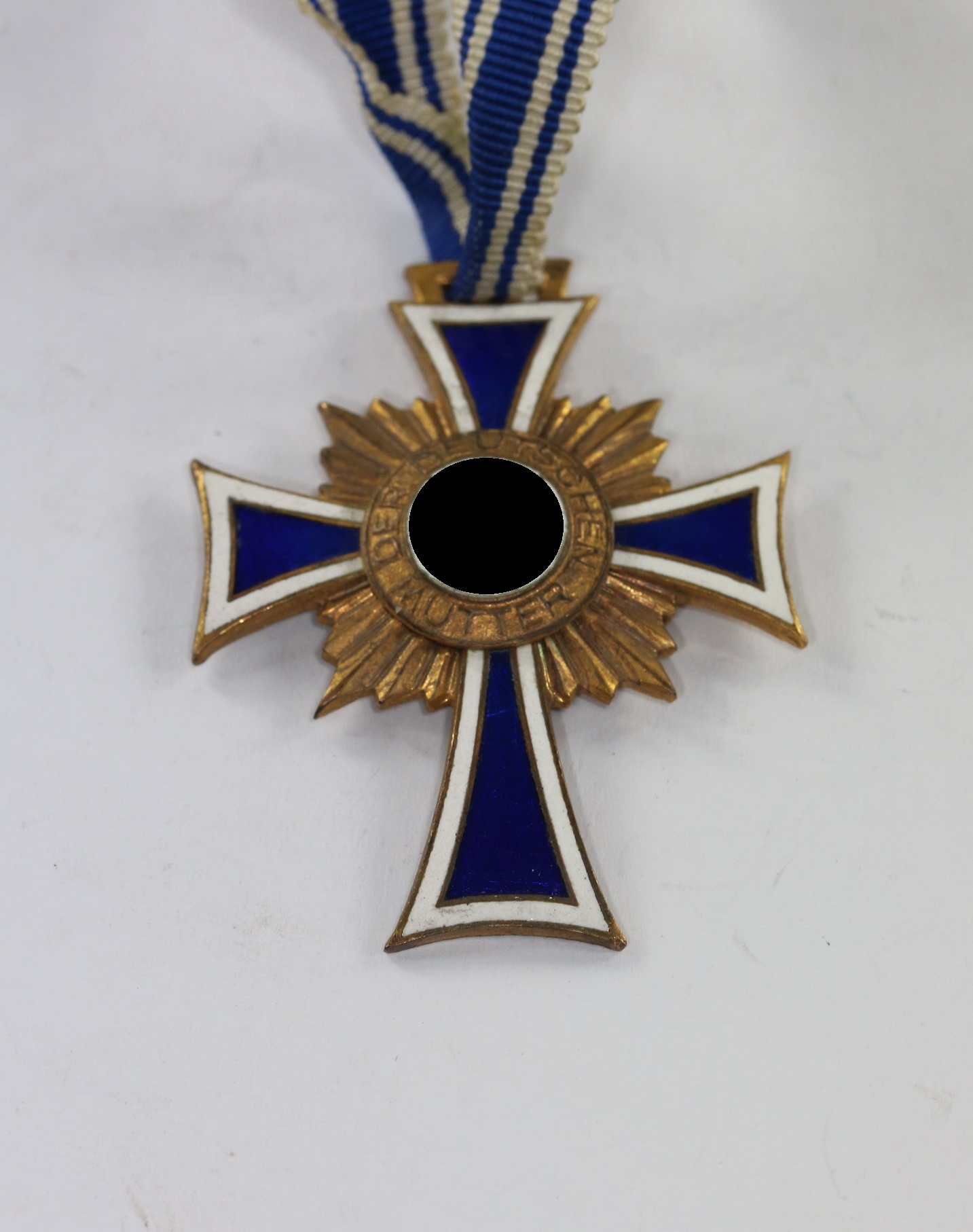 img_8734_bildgr_e_ndern_1_2 Bronze mother cross. – Bild 1