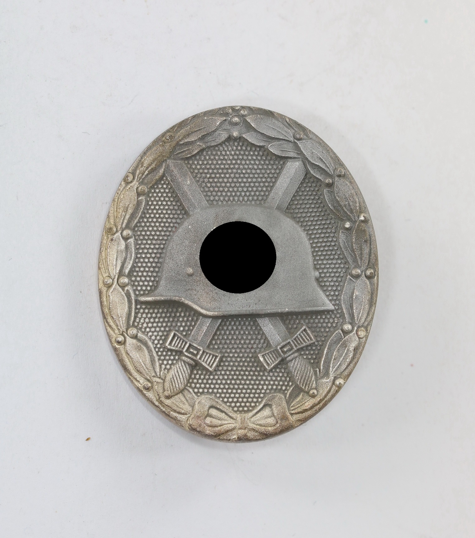 img_9233_bildgr_e_ndern_2 Silver Wound Badge 1939. Maker 65. – Bild 1