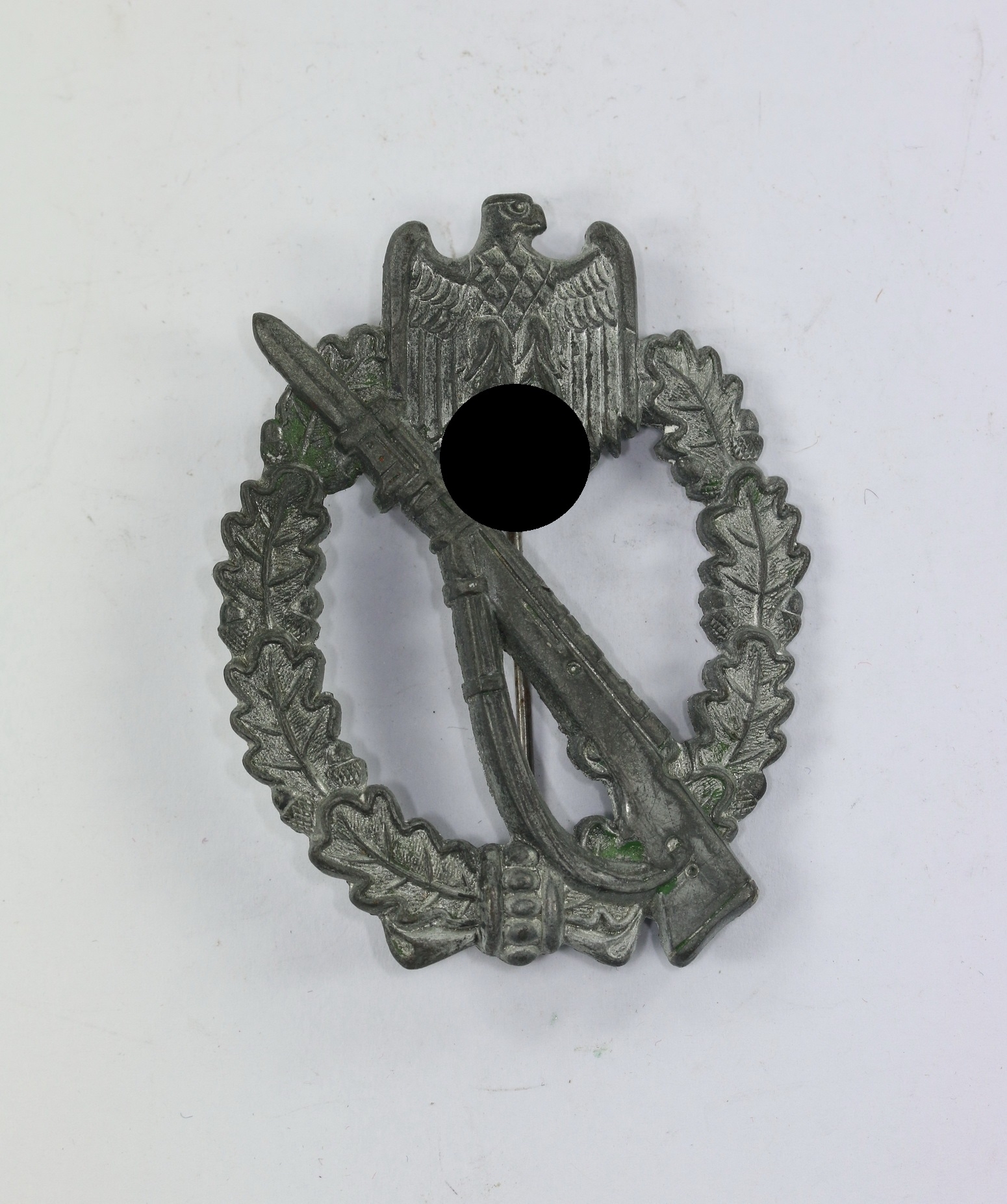 infanteriesturmabzeichen_in_silber_hst Silver Infantry Assault Badge. Maker AS in Triangle. Belongings Obergefreiter Rupert Koller, Infanterie Regiment 386. – Bild 1