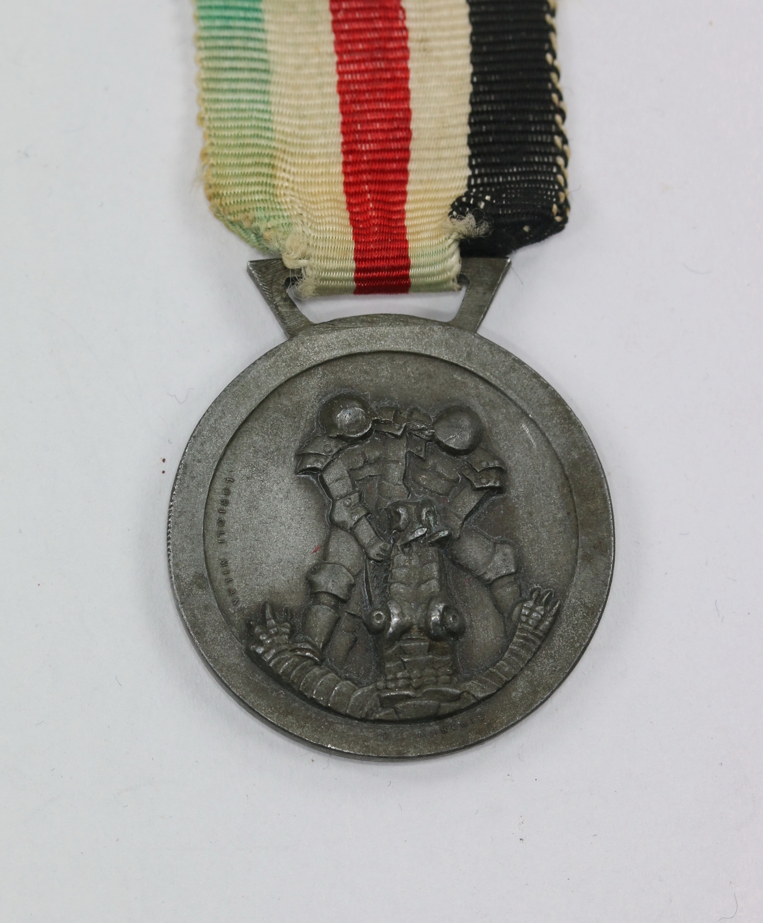italienischdeutsche_feldzugsmedaille_f_r_afrika_1__7 German/Italian Africa Campaign Medal. – Bild 1