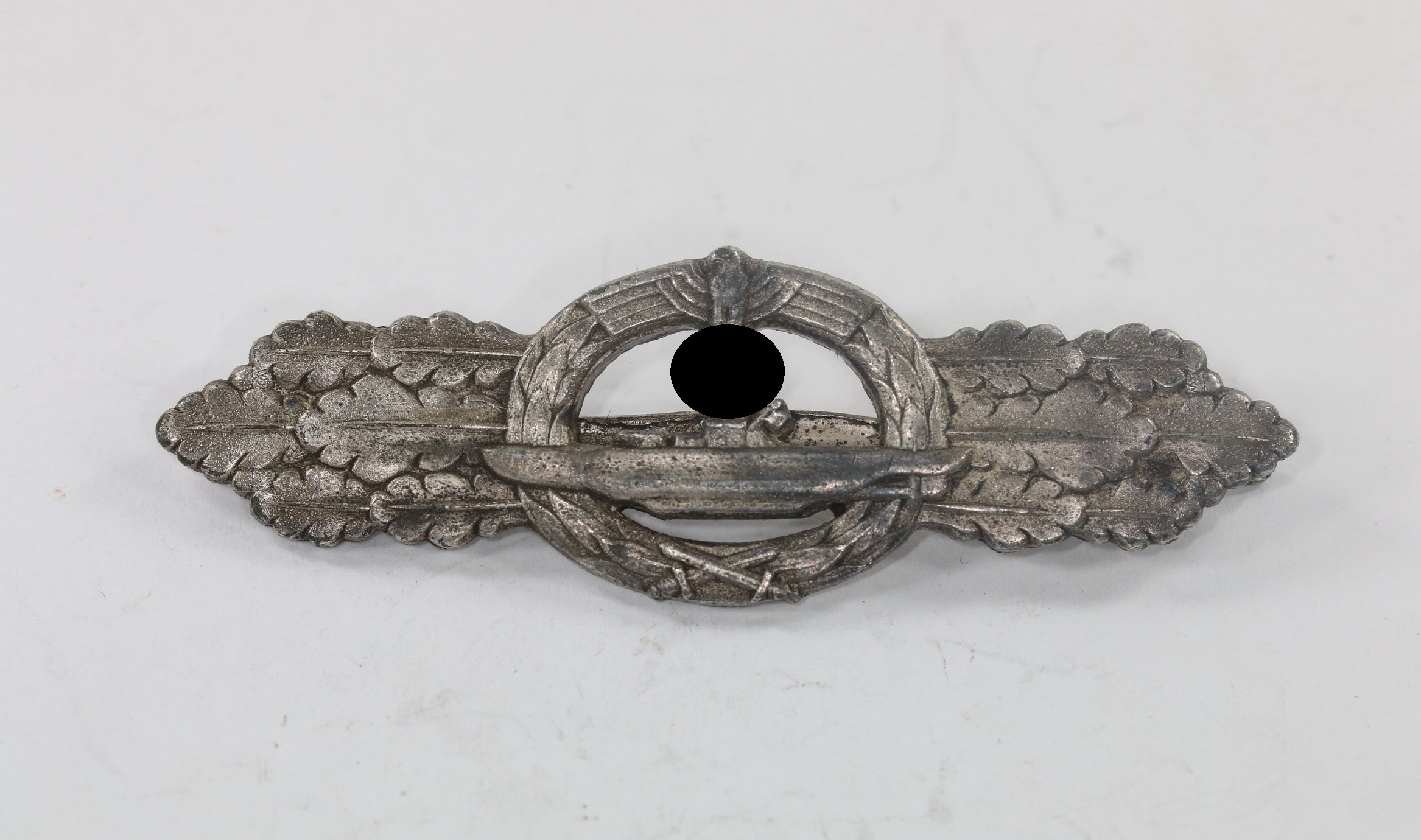 kriegsmarine_uboot_frontspange_in_silber_hst U-Boot Frontspange in Silber, Hst. Schwerin Berlin 68 – Bild 1