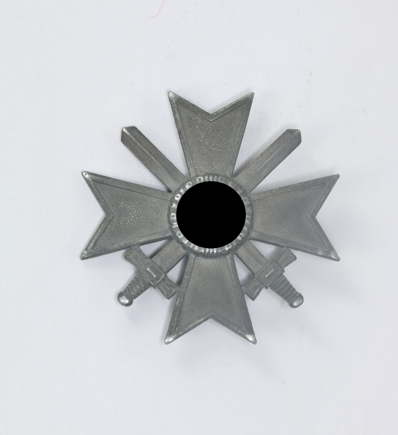 Kriegsverdienstkreuz 1. Klasse mit Schwertern, Hst. L/21 (Förster & Barth, Pforzheim) – Bild 1