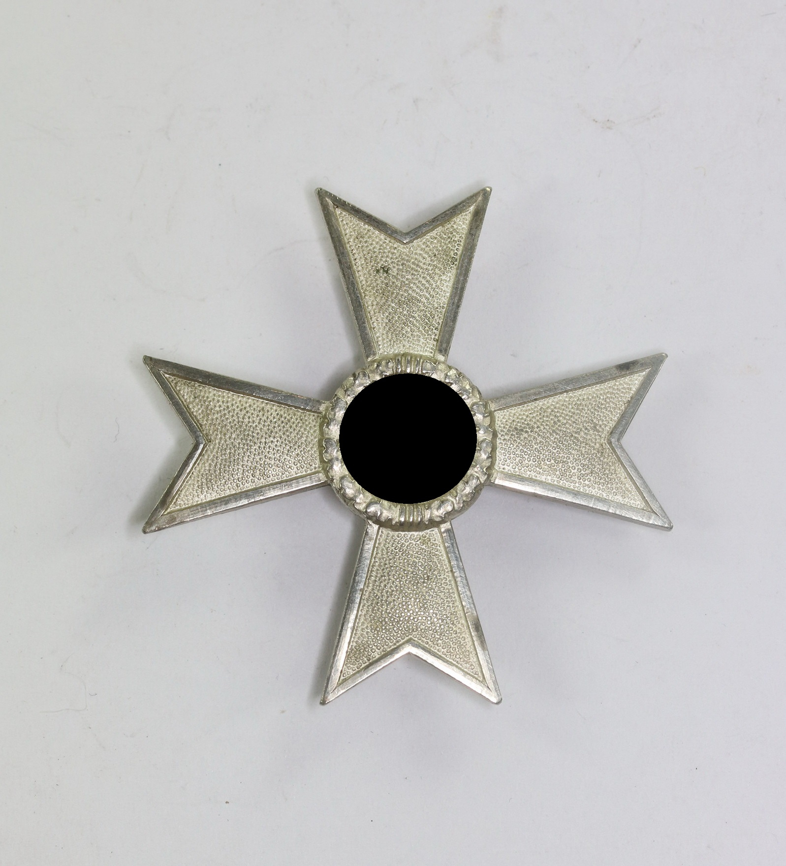 Kriegsverdienstkreuz 1. Klasse (ohne Schwerter), Hst. 50 (Firma Karl Gschiermeister, Wien.) – Bild 1