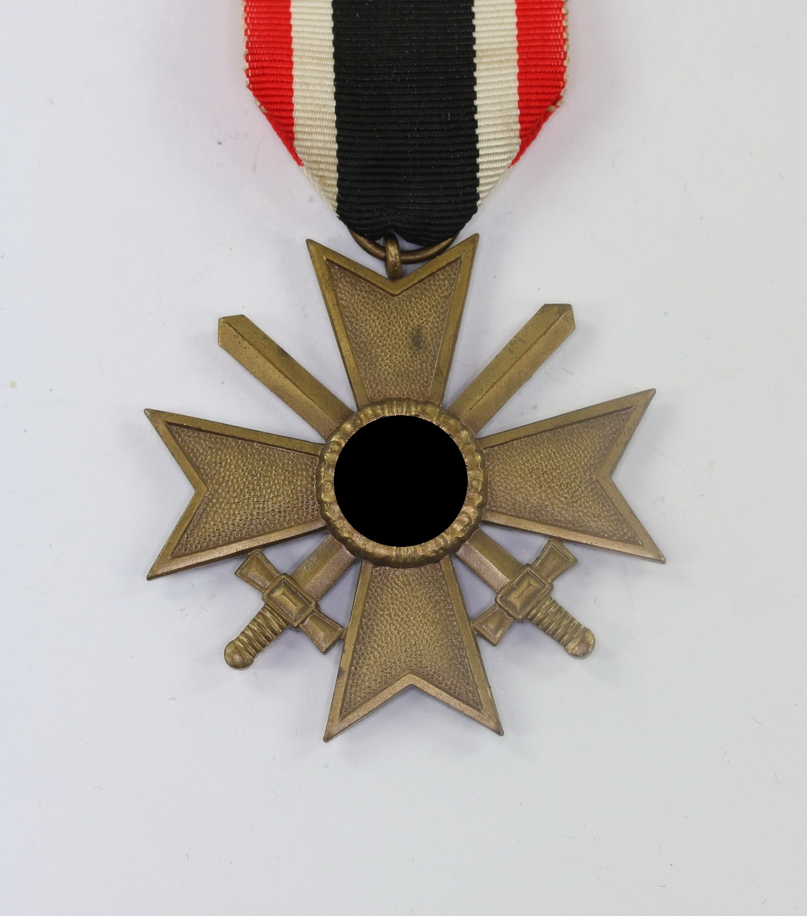 War Merit Cross 2nd Class with Swords. Maker 6. (Fritz Zimmermann, Stuttgart) – Bild 1