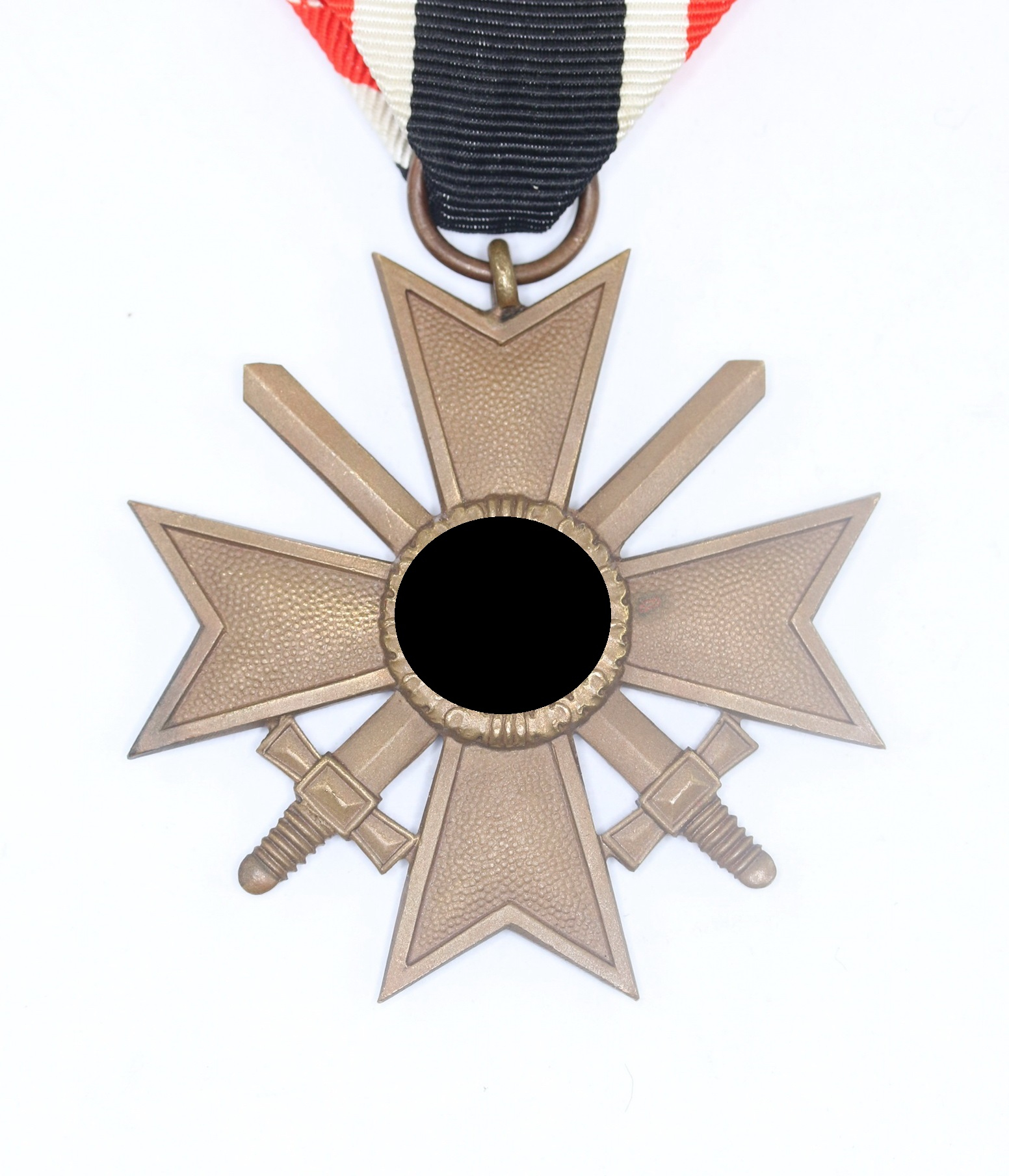 Kriegsverdienstkreuz 2. Klasse mit Schwertern, ohne Hersteller (Buntmetall) – Bild 1