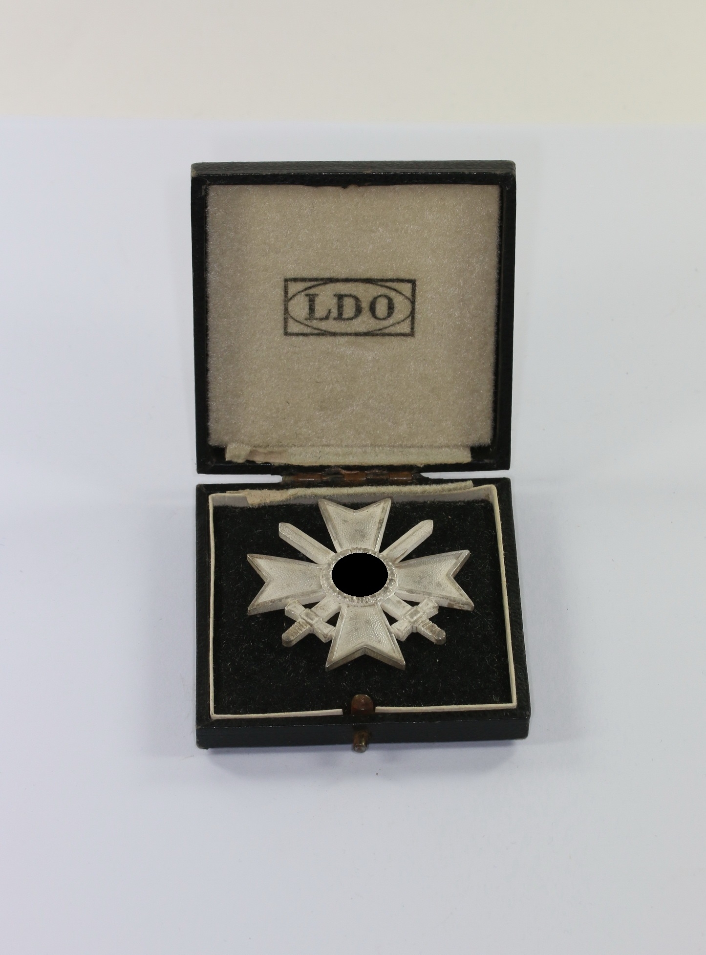 LDO Cased War Merit Cross 1st class with Swords. Maker L58. – Bild 1