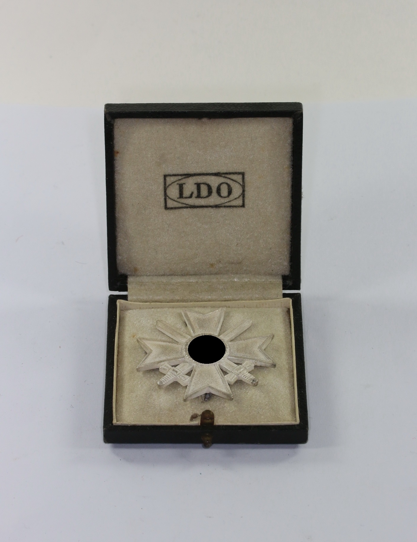 kriegsverienstkreuz_1 Kriegsverdienstkreuz 1. Klasse mit Schwertern, im LDO Etui – Bild 1