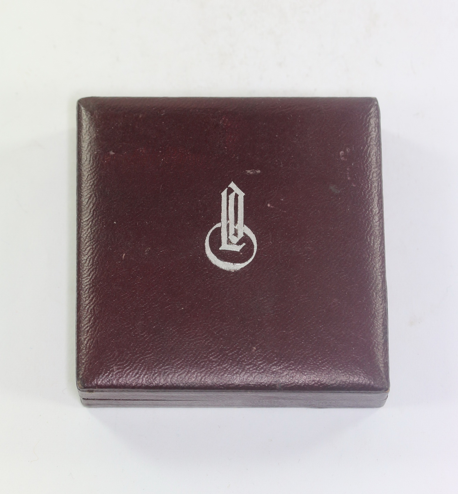 ldo_etui_verwundetenabzeichen_in_silber_1__1_4nd LDO Etui Verwundetenabzeichen in Silber – Bild 1