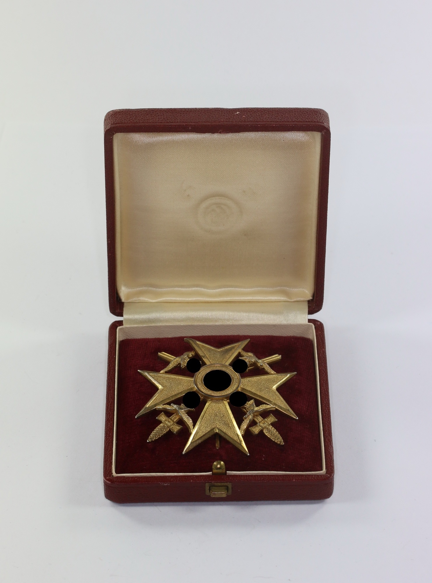 Cased Gold Spanish Cross with Swords. Type 900. – Bild 1