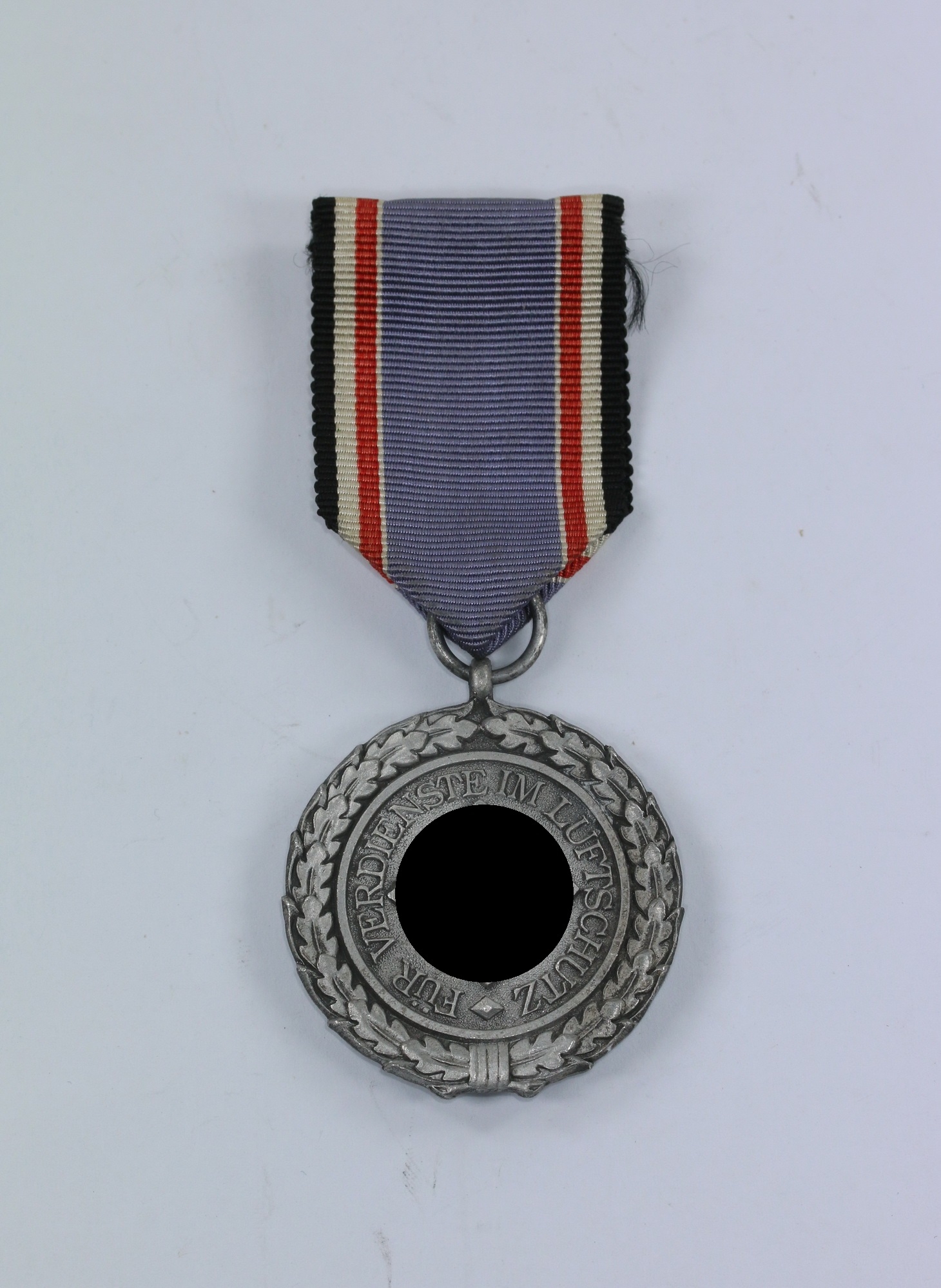 Luftschutzehrenzeichen 2. Stufe, Für Verdienste im Luftschutz – Bild 1