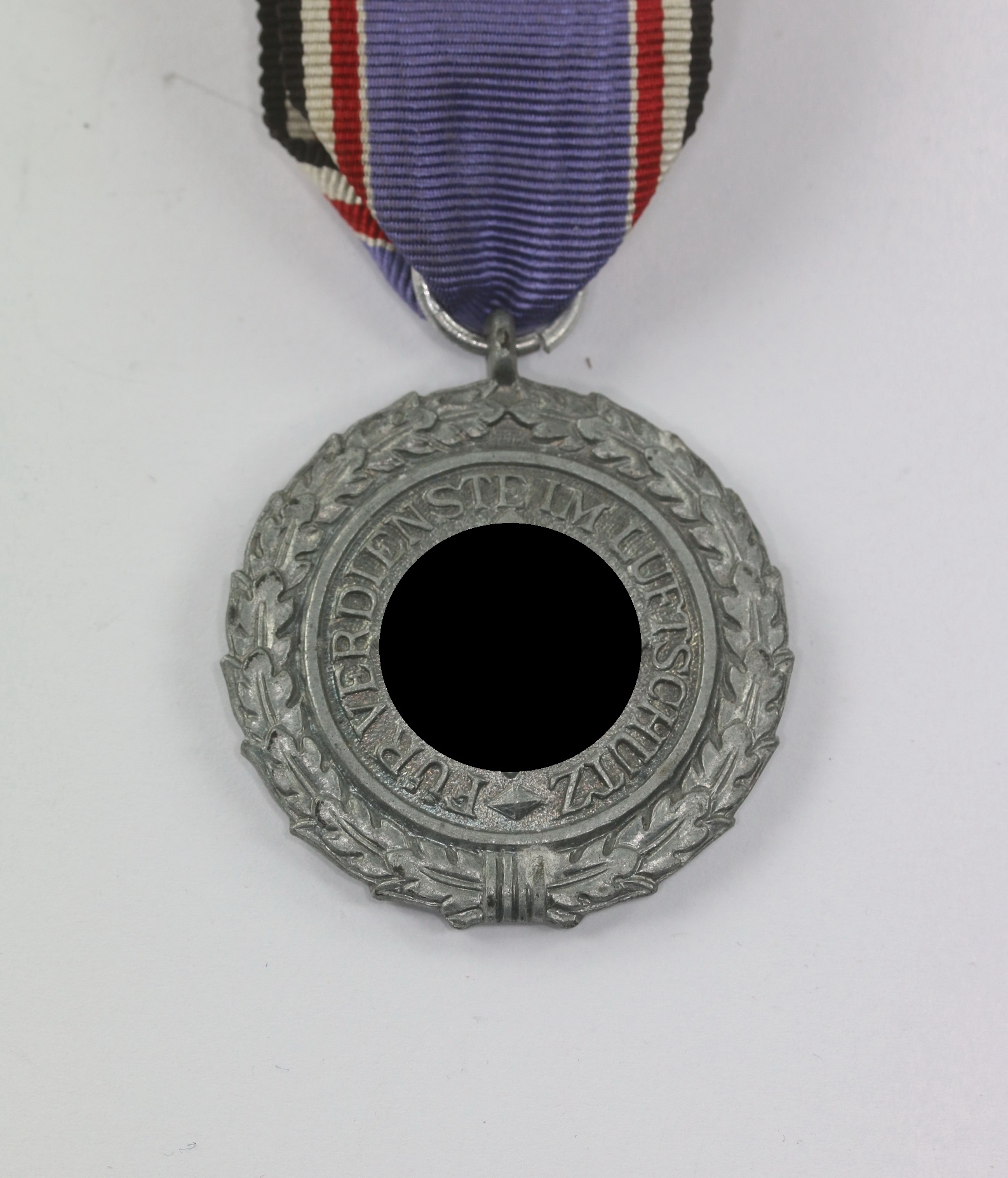 Air Raid Precautions Medal 2nd Class. "für Verdienste im Luftschutz".  Maker 60. – Bild 1