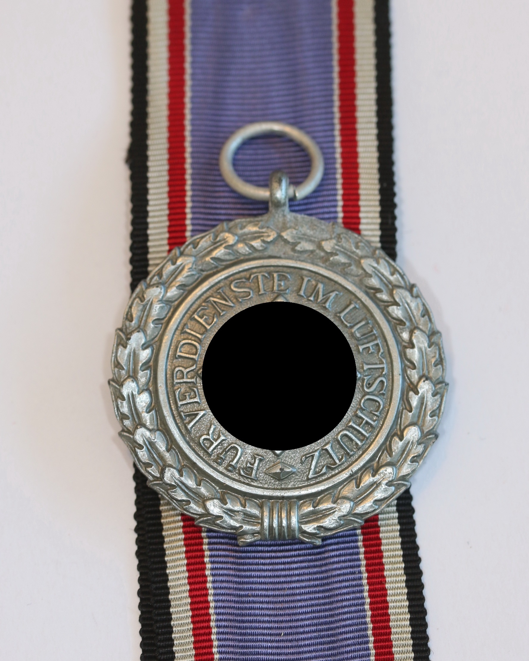 Air Raid Precautions Medal 2nd Class. "für Verdienste im Luftschutz".  – Bild 1