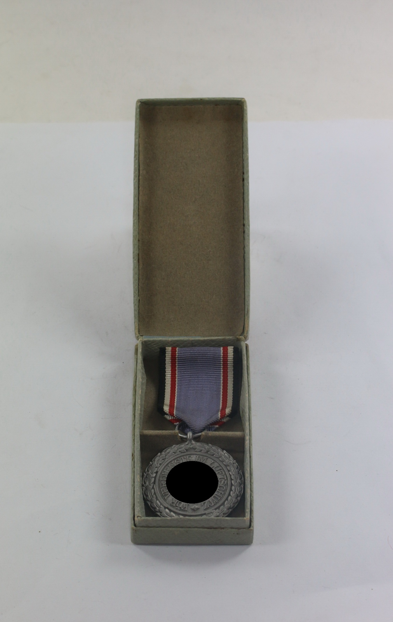 luftschutzehrenzeichen_2 Cased Air Raid Precautions Medal 2nd Class. – Bild 1