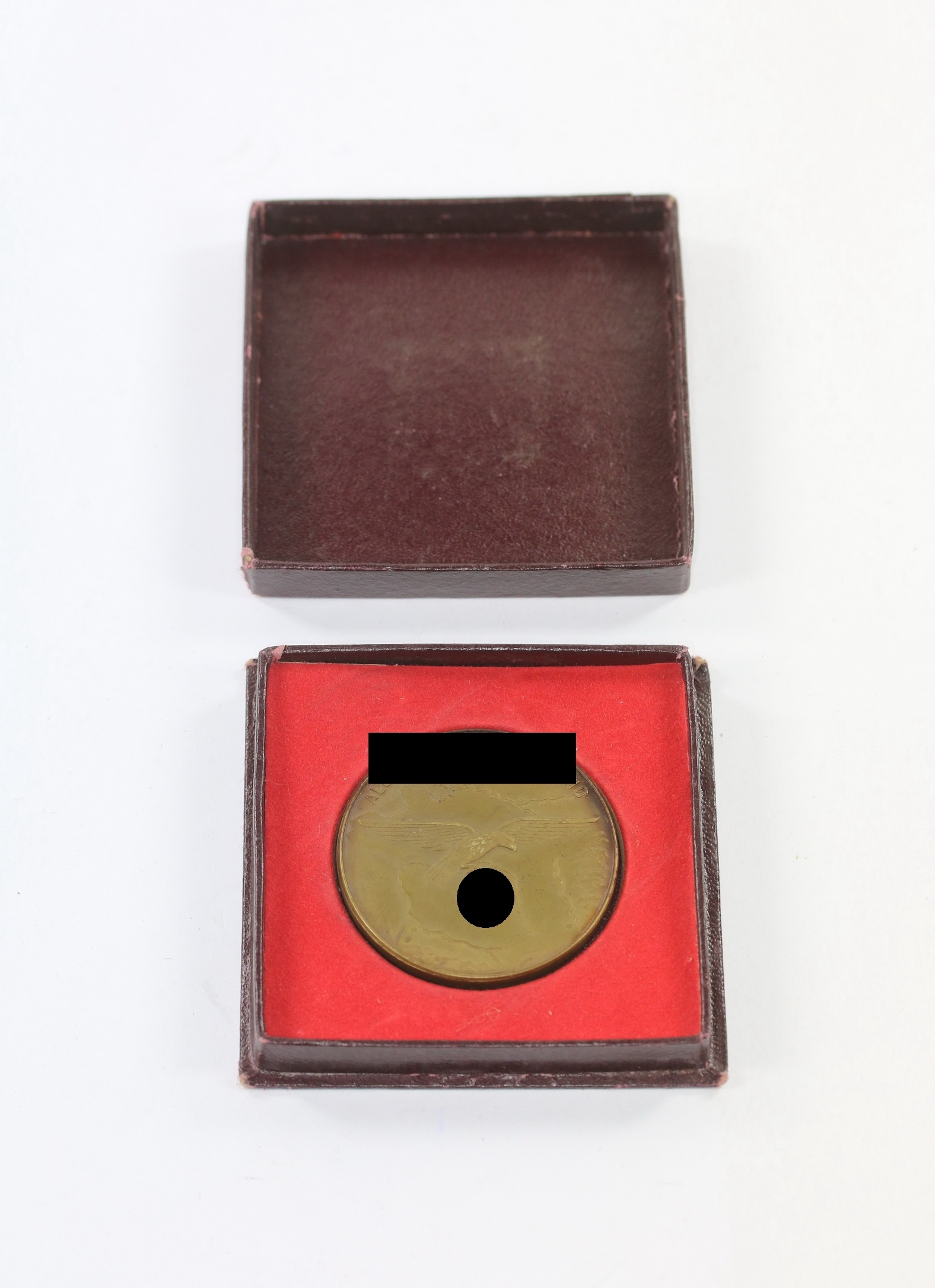 Luftwaffe, Medaille Für treue Dienste im Bereich des Feldluftgaukommandos Westfrankreich, im Etui (!) – Bild 1