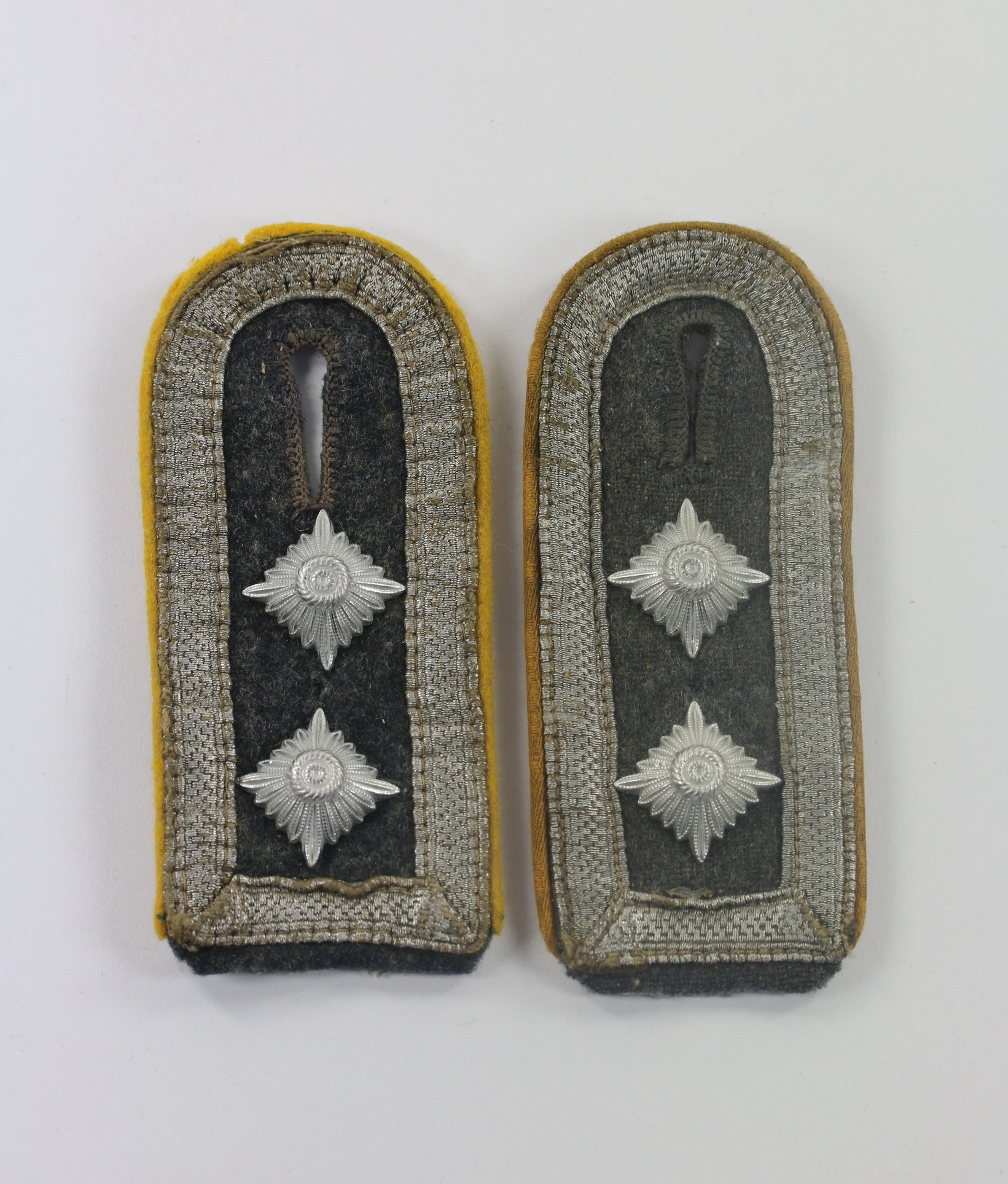 luftwaffe_paar_schulterklappen_oberfeldwebel_fliegendes_personal_fallschirmtruppe_1__4nd Luftwaffe, Paar Schulterklappen Oberfeldwebel fliegendes Personal / Fallschirmtruppe – Bild 1