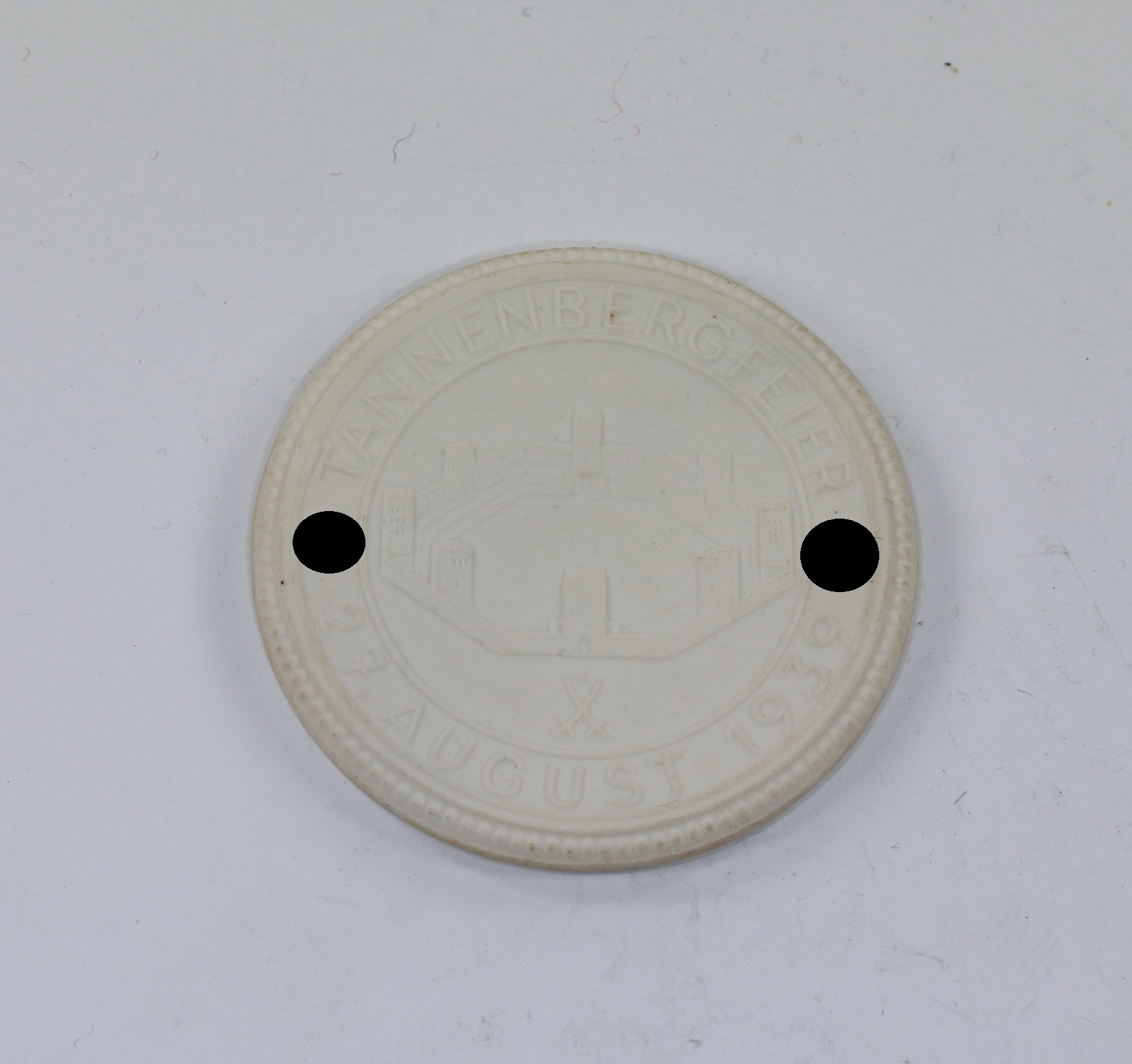 mei_en_plakette_tannenbergfeier_27 Meißen Plaque, "Tannenbergfeier 27. August 1939 Tannbergsieger v. Hindenburg" – Bild 1