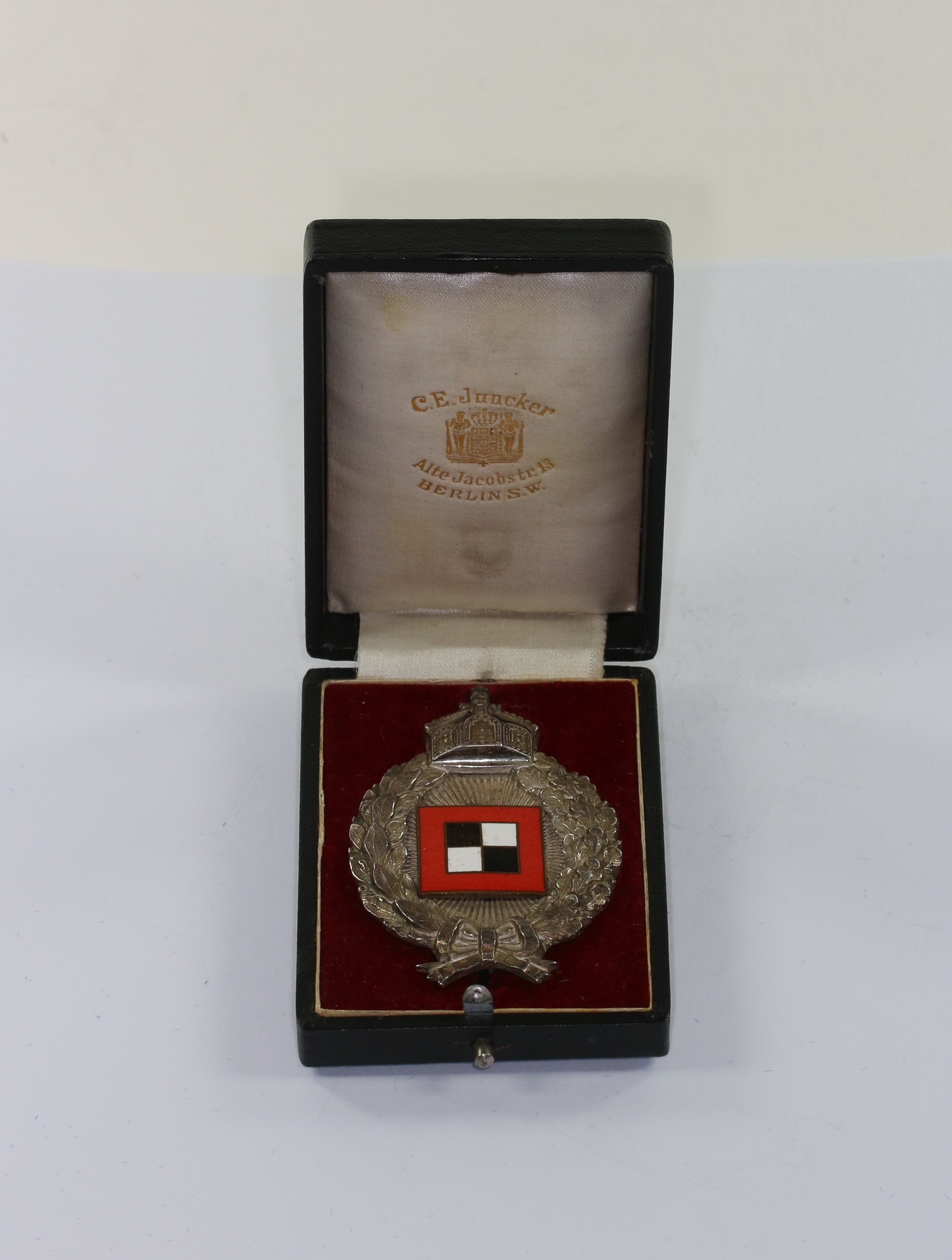 milit_rflugzeugbeobachterabzeichen_juncker_800_im_etui Cased Military Aircraft Observer Badge. Type Juncker (800). – Bild 1