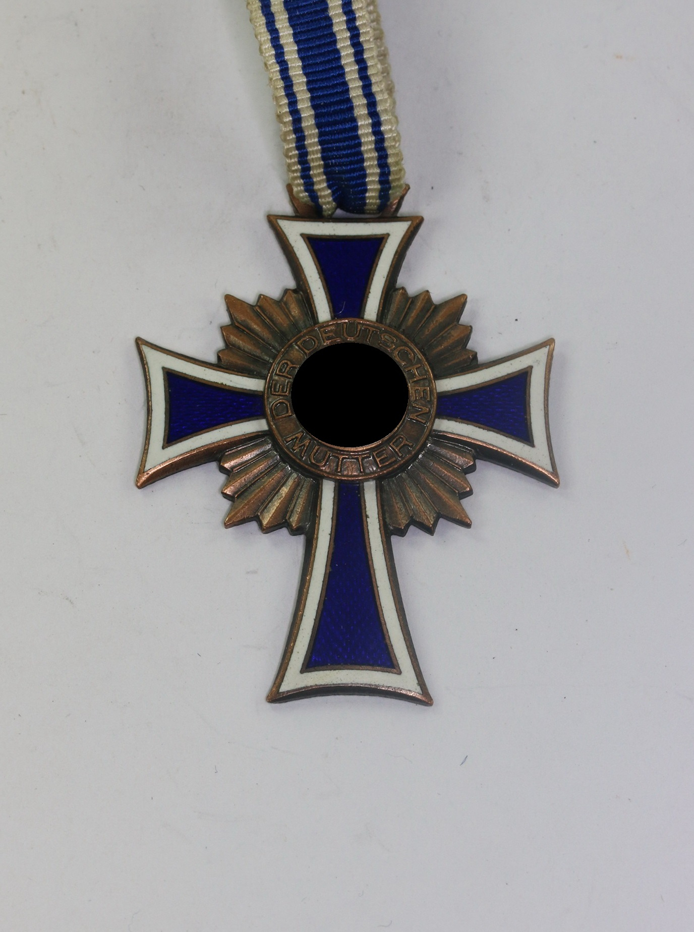 Bronze Mother Cross.  – Bild 1