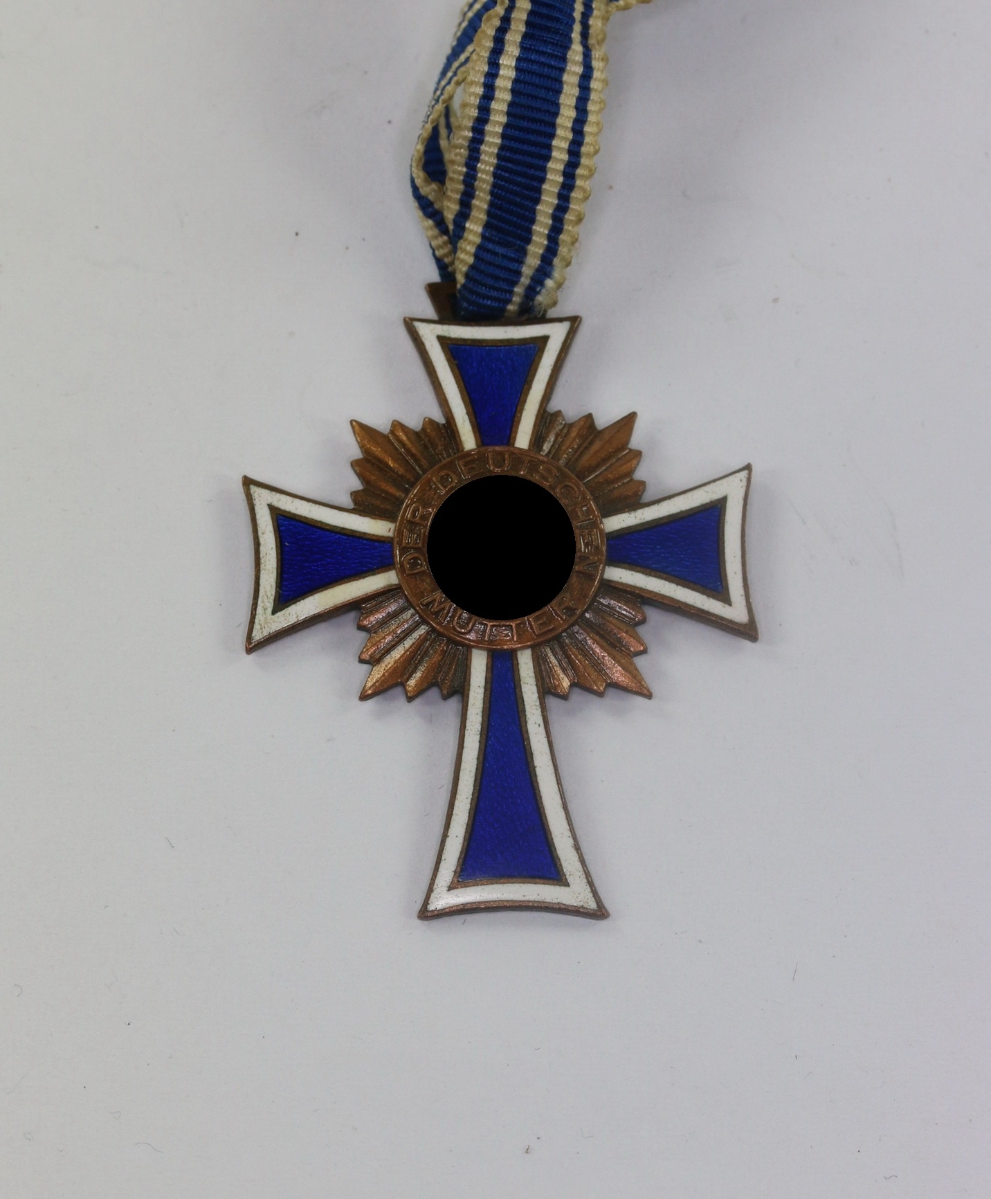 Bronze Mother Cross.  – Bild 1