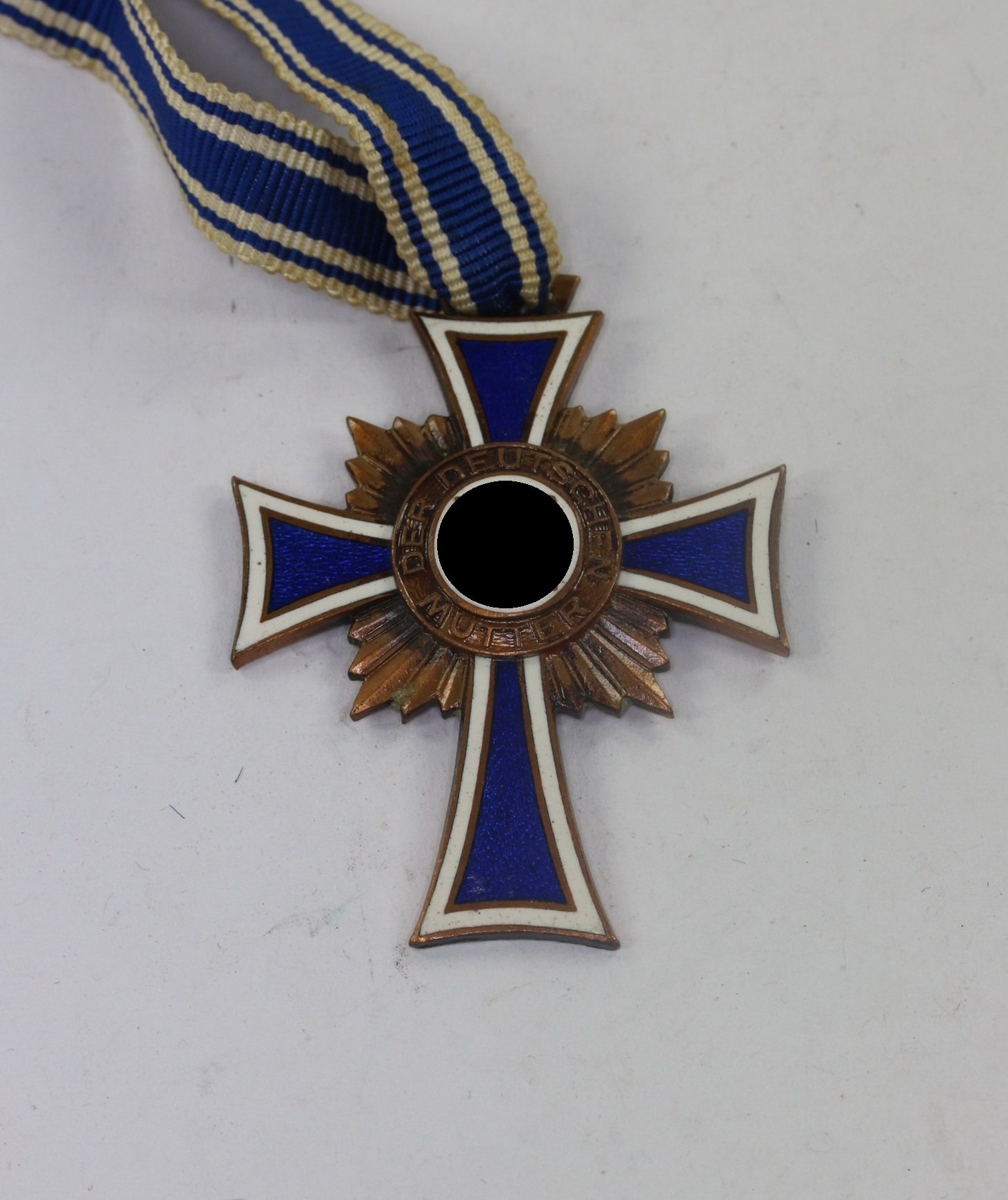 Bronze Mother Cross.  – Bild 1