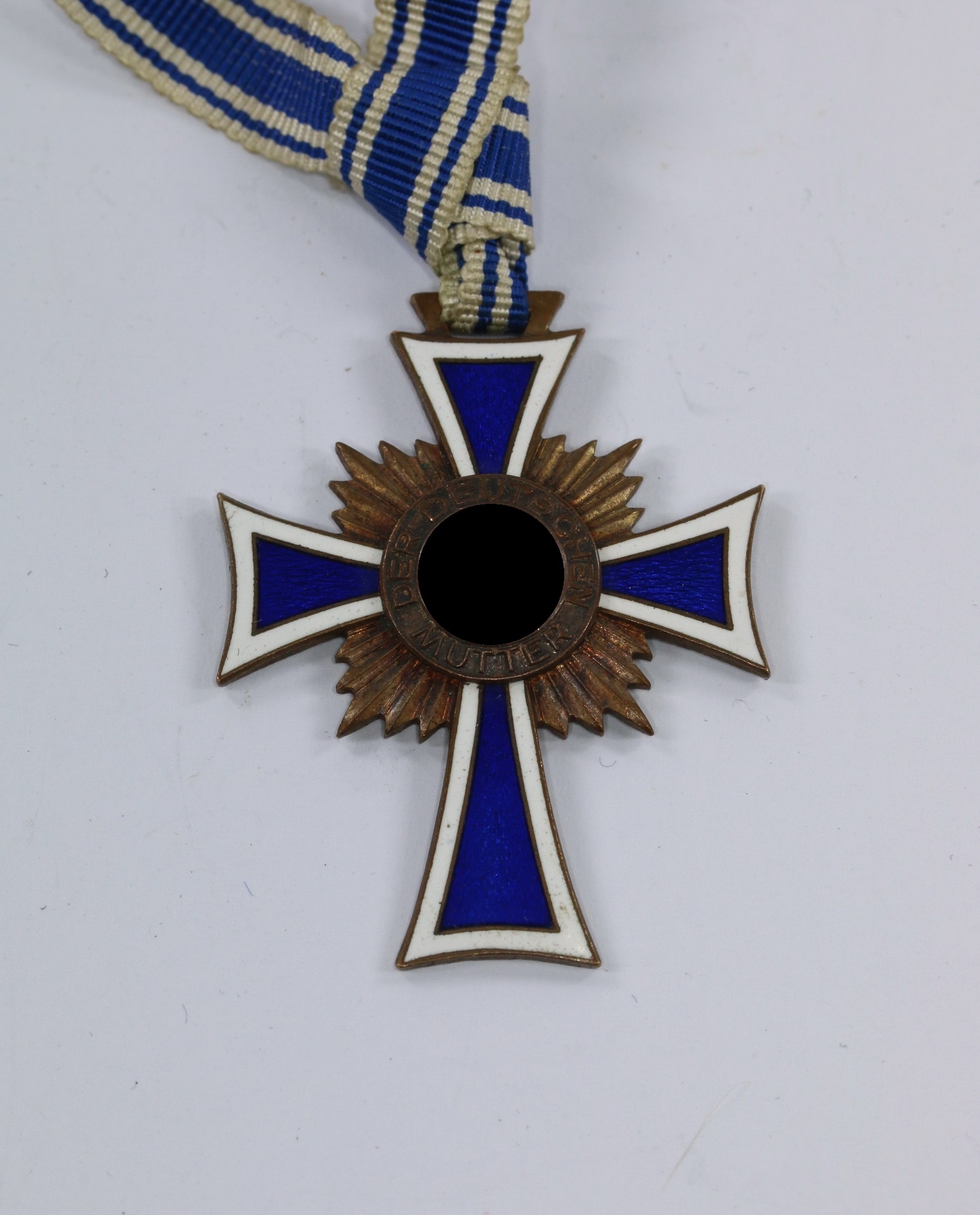 mutterkreuz_in_bronze_1__1 Bronze Mother Cross. – Bild 1