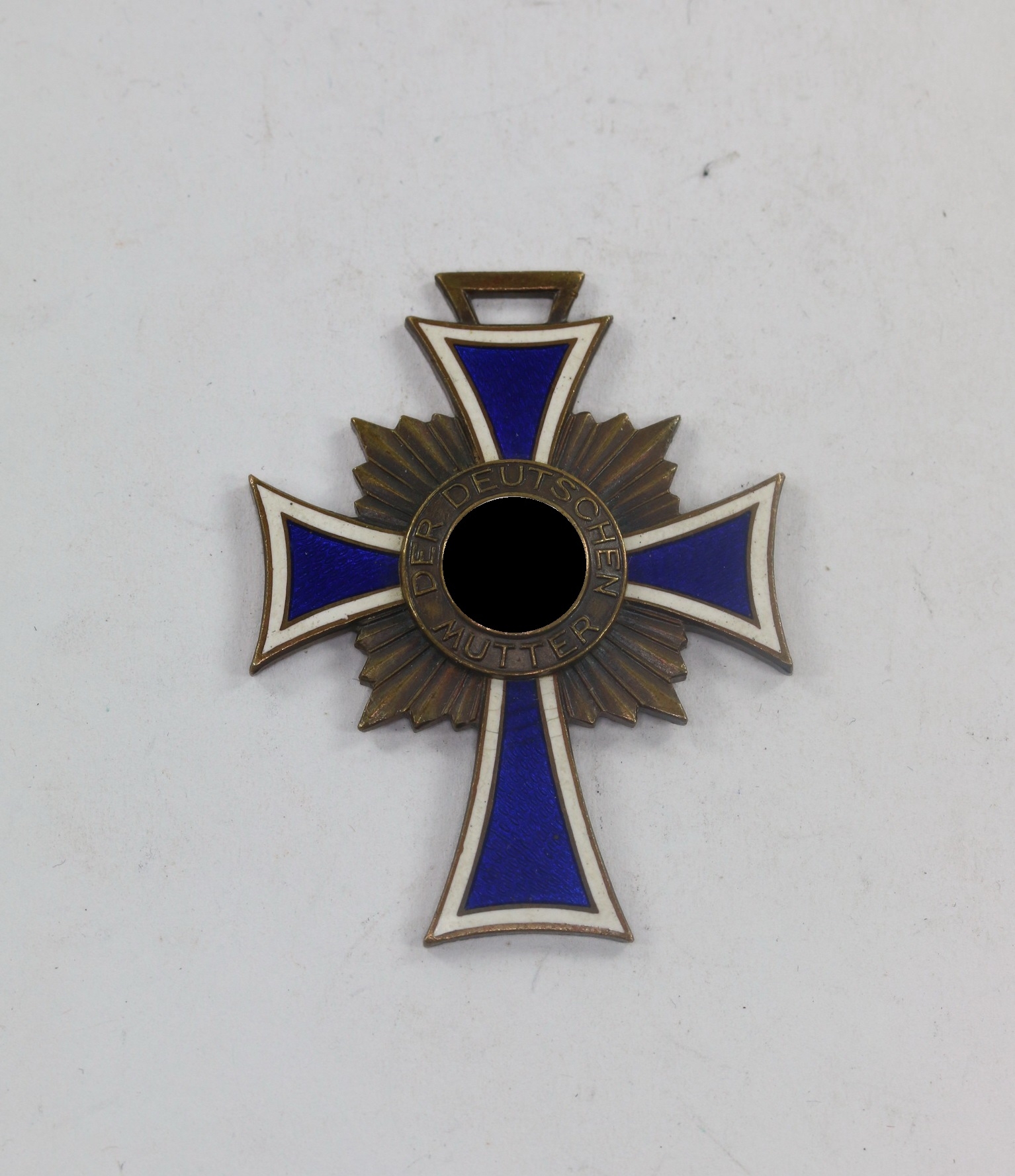mutterkreuz_in_bronze_der_deutschen_mutter_1__1_24_4nd Bronze Mother Cross. – Bild 1