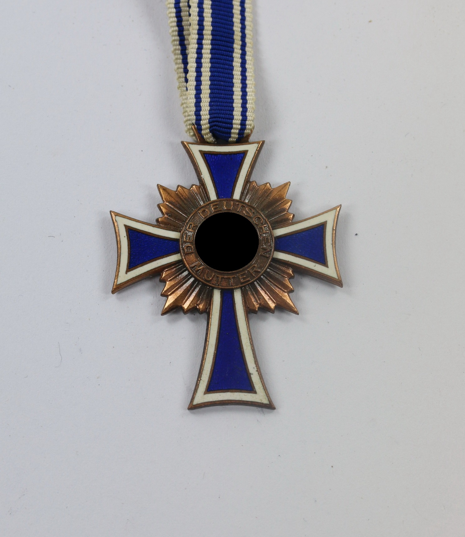 mutterkreuz_in_bronze_der_deutschen_mutter_1__1_30_4nd Bronze Mother Cross. – Bild 1