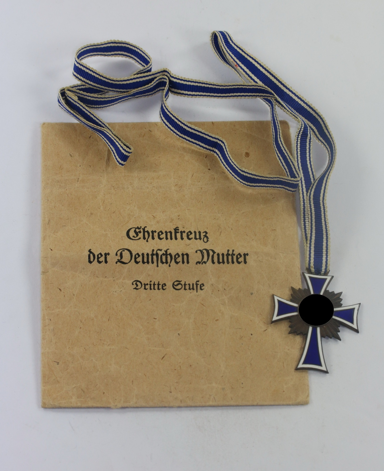 Bronze Mother Cross in Envelope, Jakob Bengel Idar-Oberstein – Bild 1