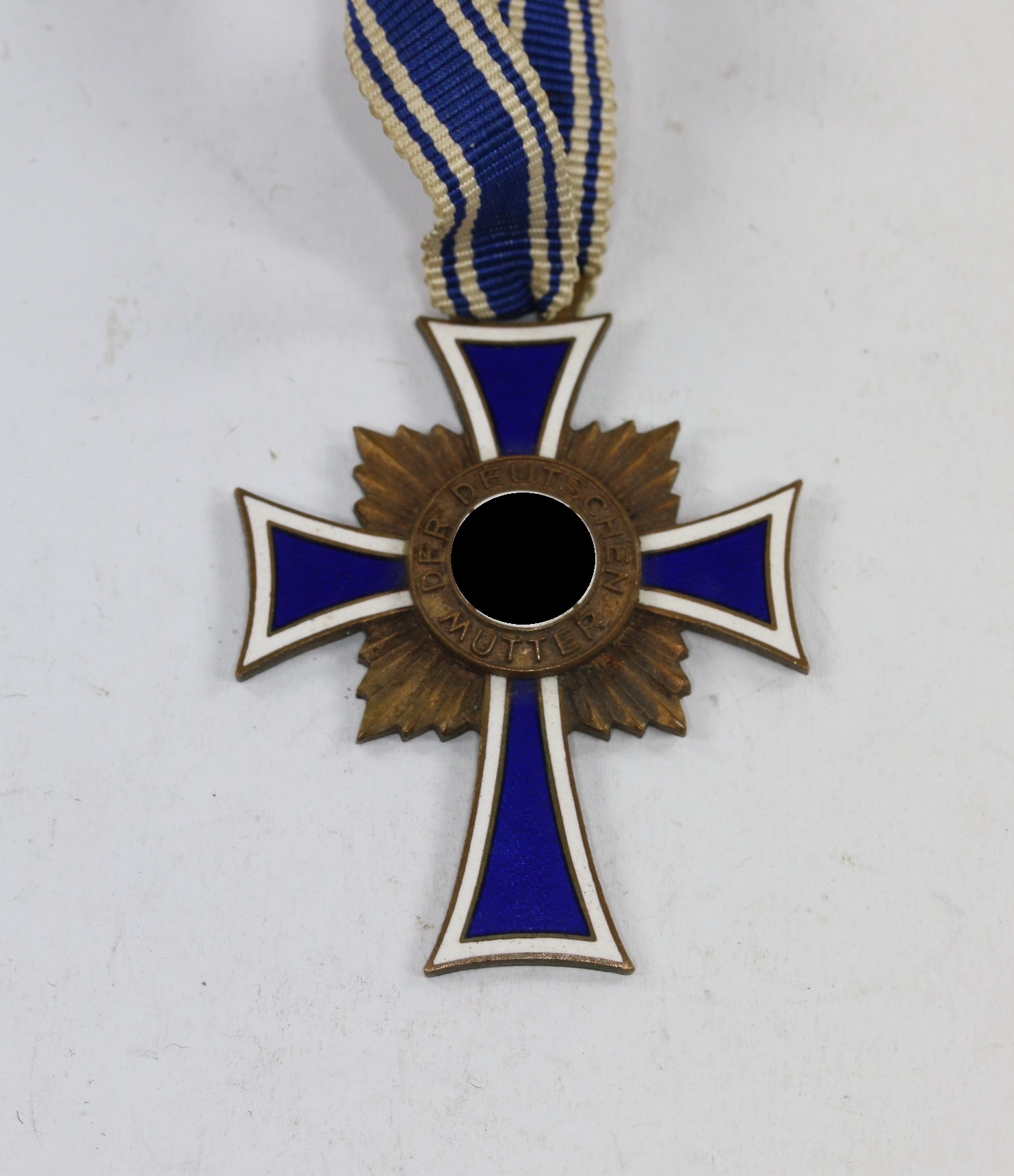 mutterkreuz_in_bronze_original_1__1 Bronze Mother Cross. – Bild 1