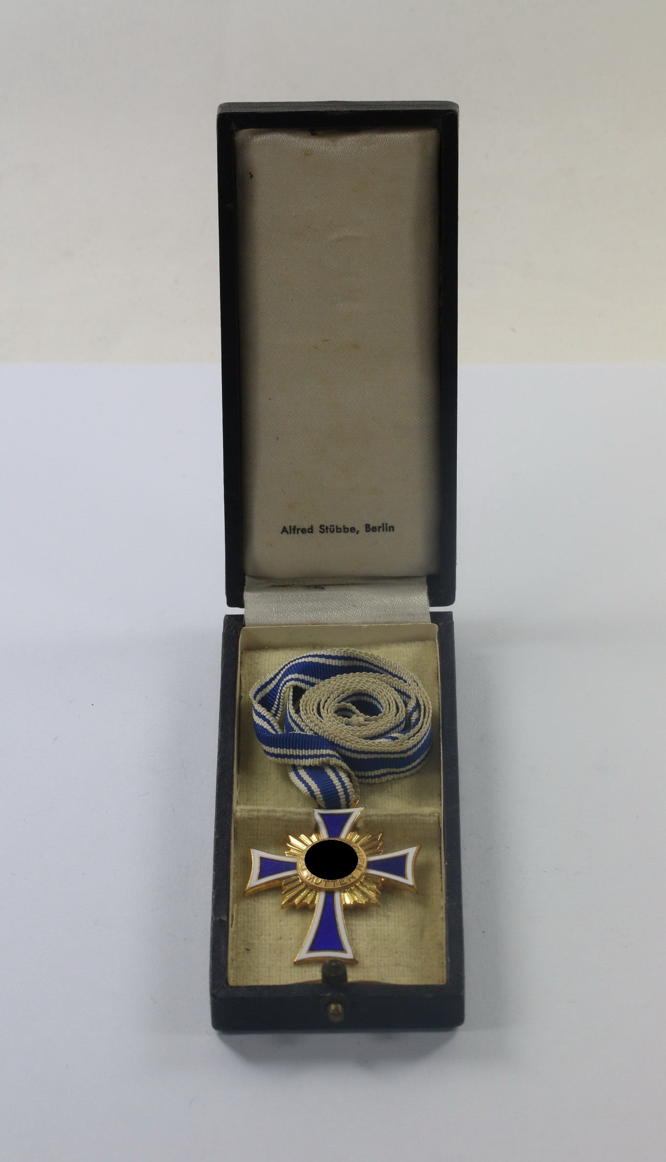  Mutterkreuz in Gold, im Etui, Alfred Stübbe Berlin – Bild 1