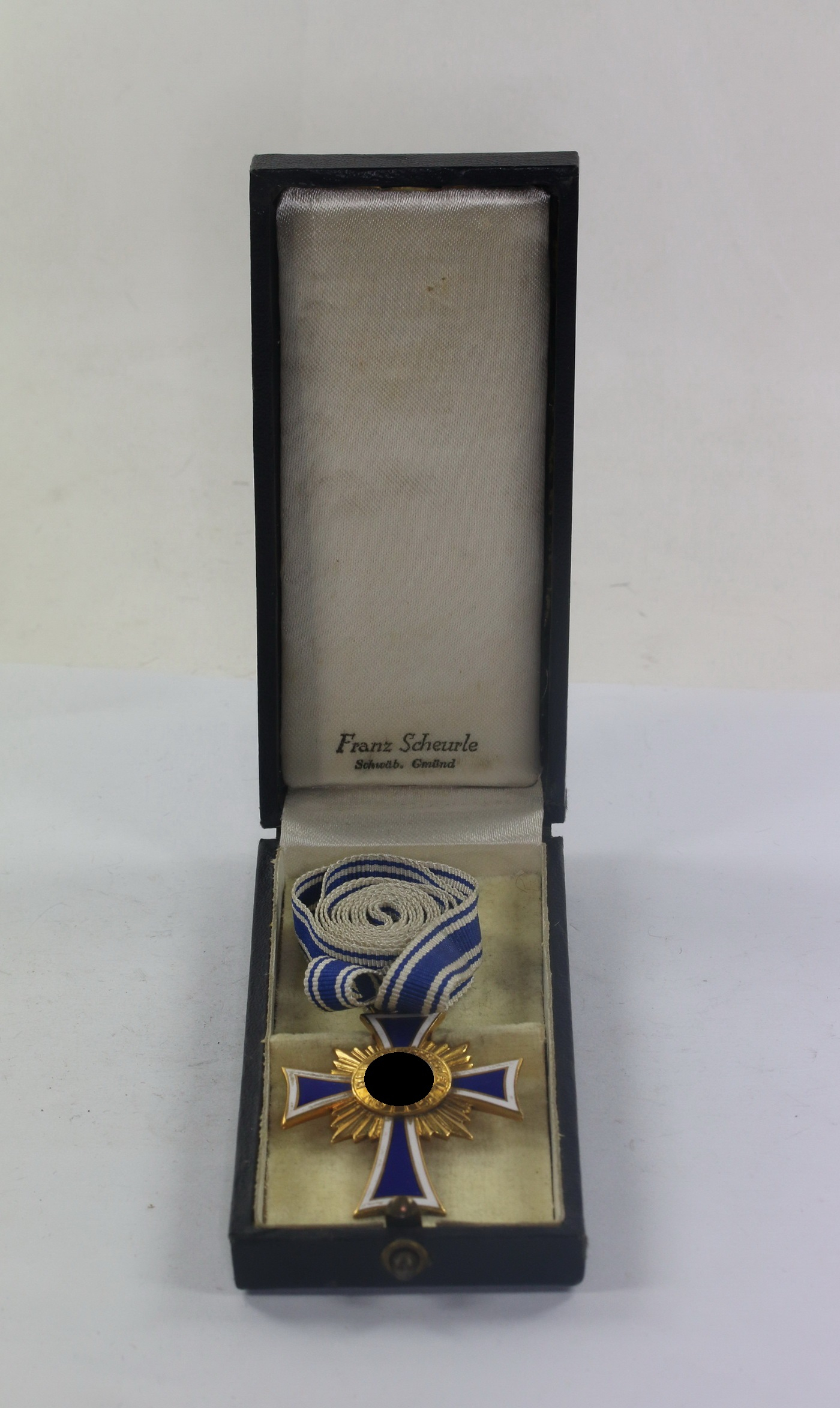 mutterkreuz_in_gold_im_etui_franz_scheurle_schw_bisch_gm_nd_1__1_4nd Mutterkreuz in Gold, im Etui, Franz Scheurle Schwäbisch Gmünd – Bild 1
