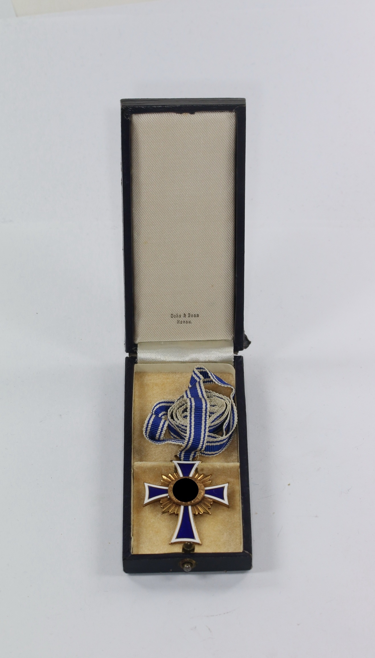 Mutterkreuz in Gold, im Etui, Ochs & Bonn Hanau – Bild 1