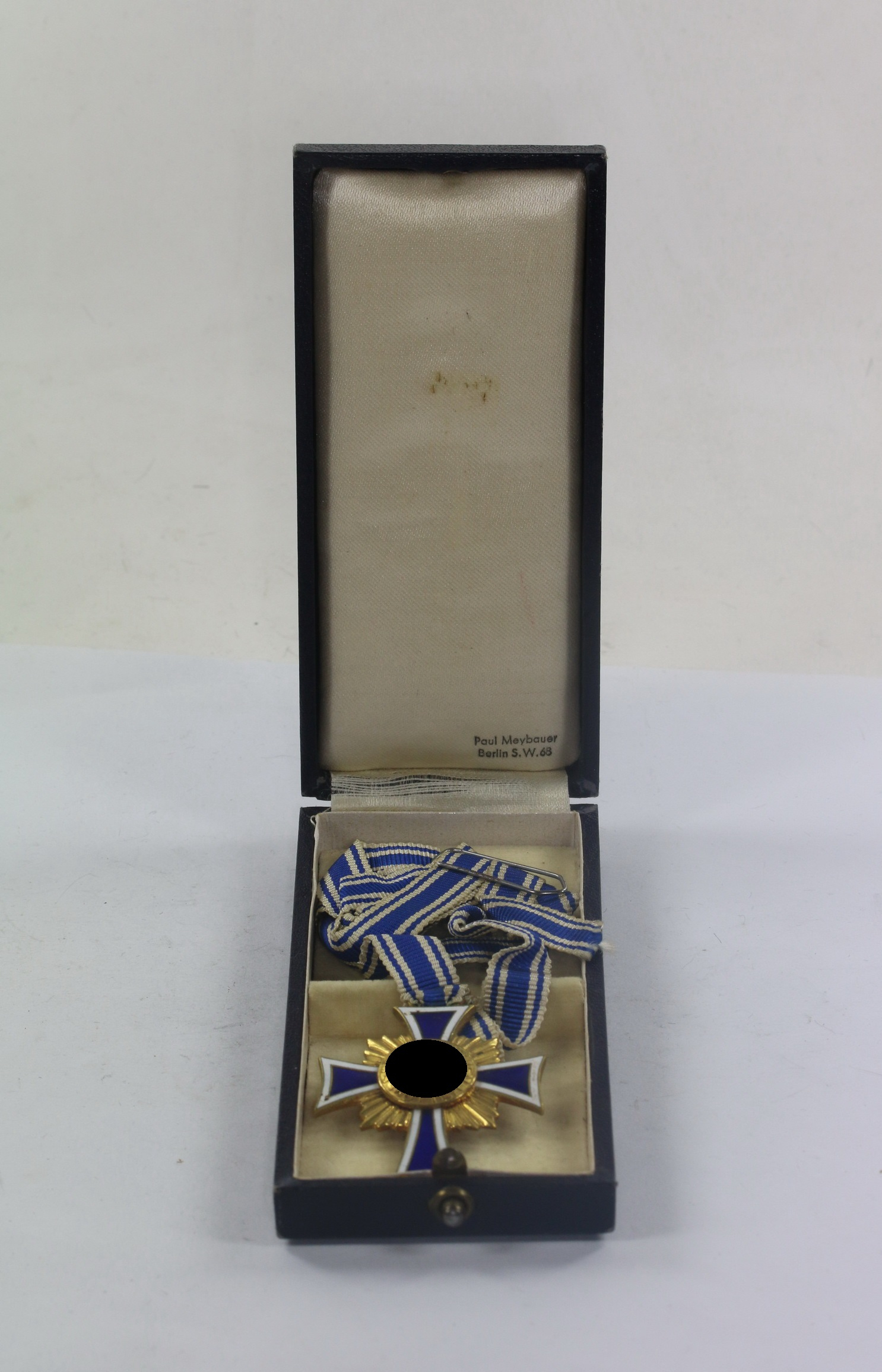 mutterkreuz_in_gold_im_etui_paul_meybauer_berlin_s Mutterkreuz in Gold, im Etui, Paul Meybauer Berlin S.W.68 – Bild 1