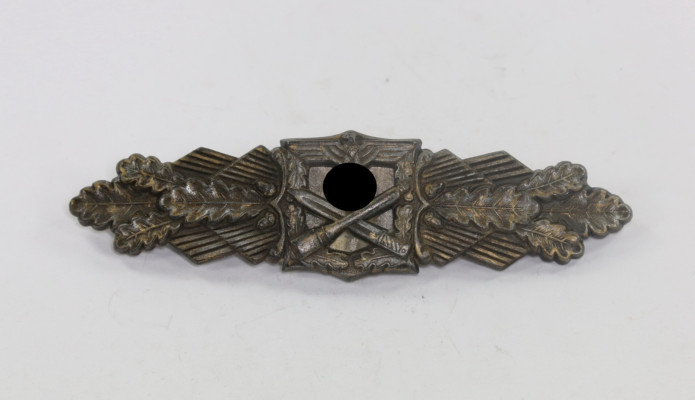 Bronze Close Combat Clasp. Maker FLL 1st Pattern (Friedrich Linden, Lüdenscheid) – Bild 1