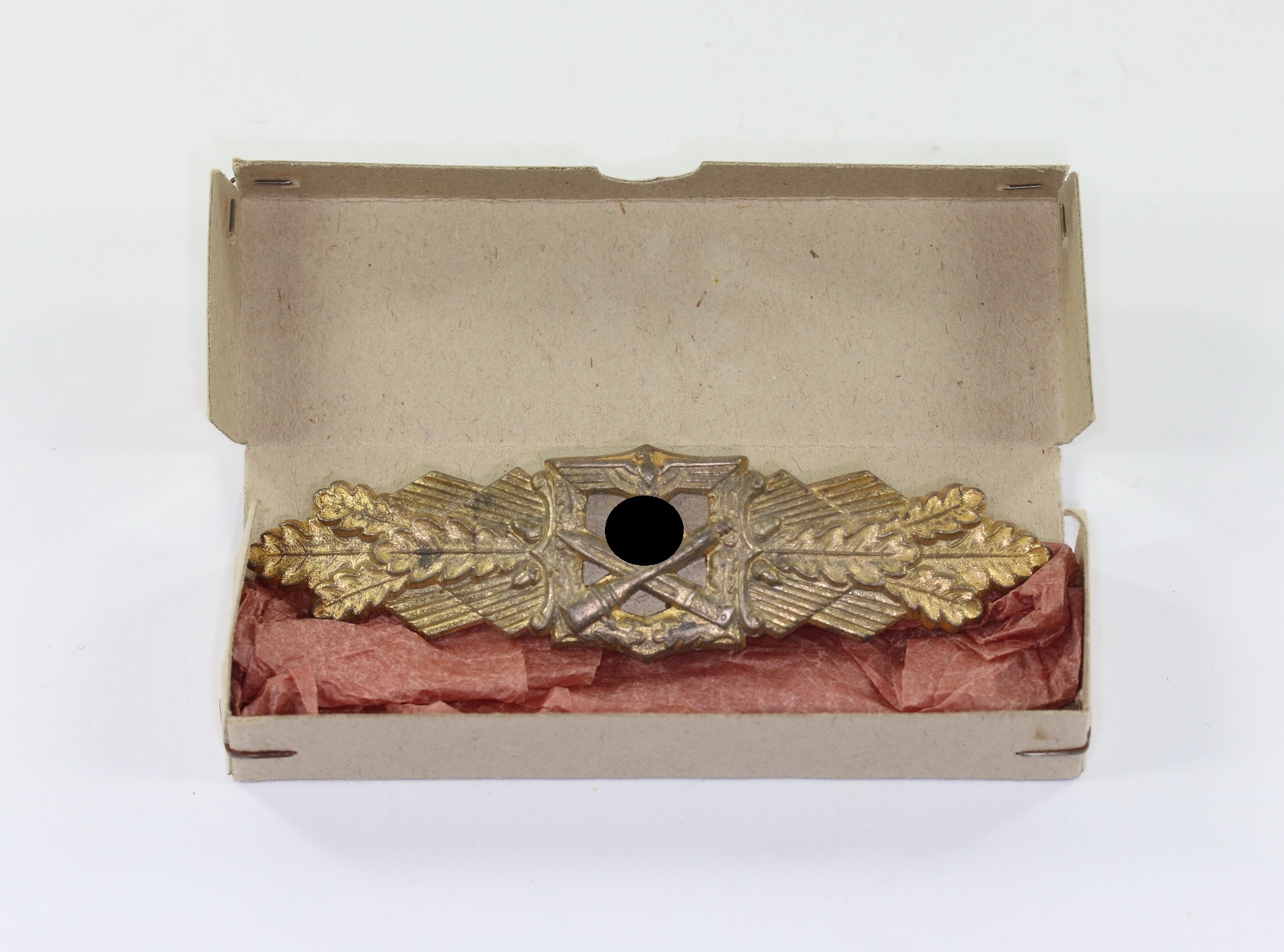 Nahkampfspange in Gold, Hst. FLL, in Verleihungsschachtel "Nahkampfspange vergoldet" – Bild 1