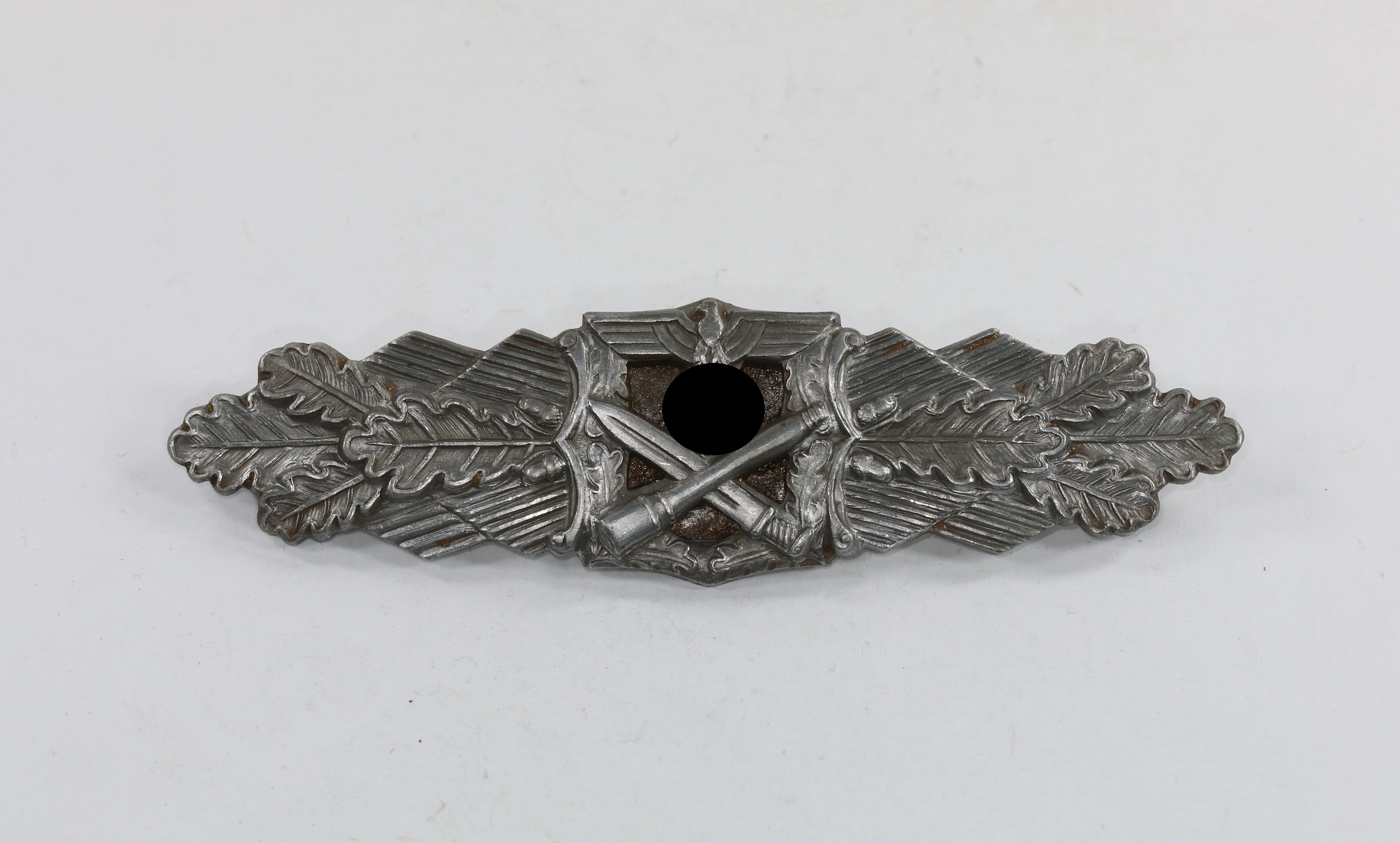 nahkampfspange_in_silber_hersteller_r Silver Close Combat Clasp. Maker R.S. – Bild 1