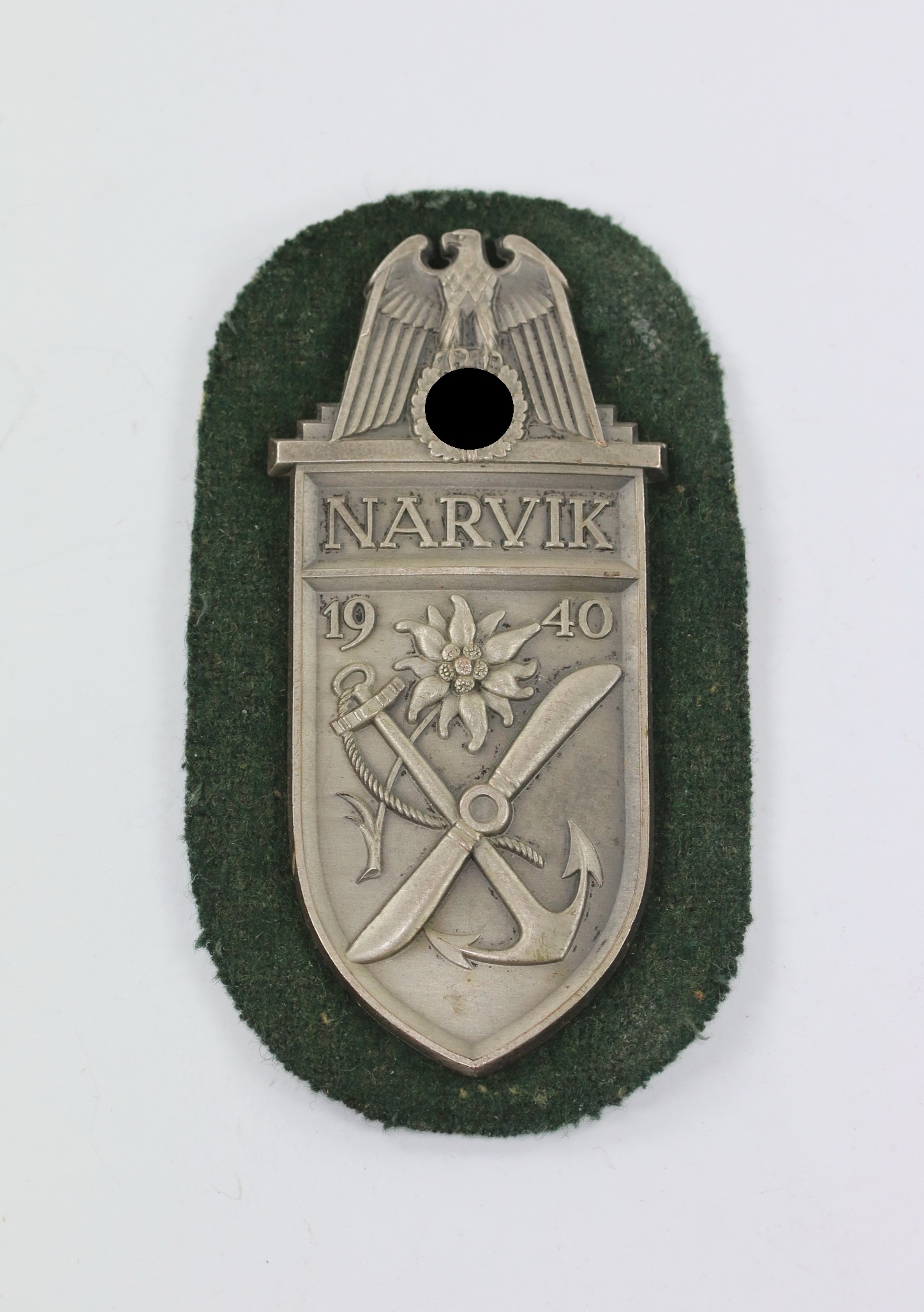 narvikschild_auf_heeresstoff_cupal_wilhelm_deumer_l_denscheid_1__1 Narvikschild auf Heeresstoff, Cupal (!) – Bild 1