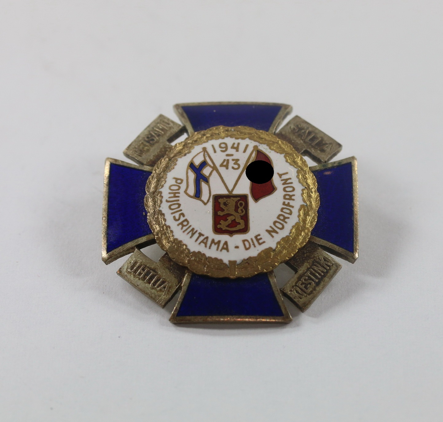 North Front Cross 1941 - 43, White Background - Salla - Kiestinki - Uhtua - Petsamo. – Bild 1