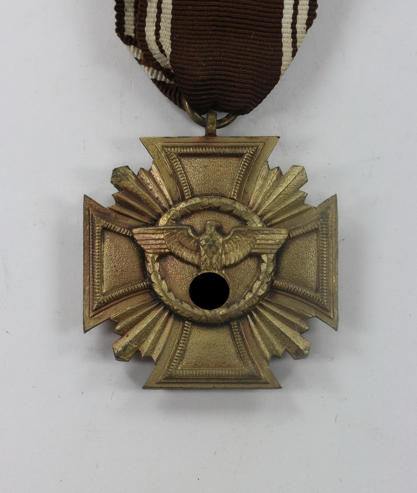 nsdap_dienstauszeichnung_in_bronze_10_jahre_massiv__treue_f_r_f_hrer_und_volk_1__1_4nd NSDAP Dienstauszeichnung in Bronze (10 Jahre), massiv - Treue für Führer und Volk – Bild 1