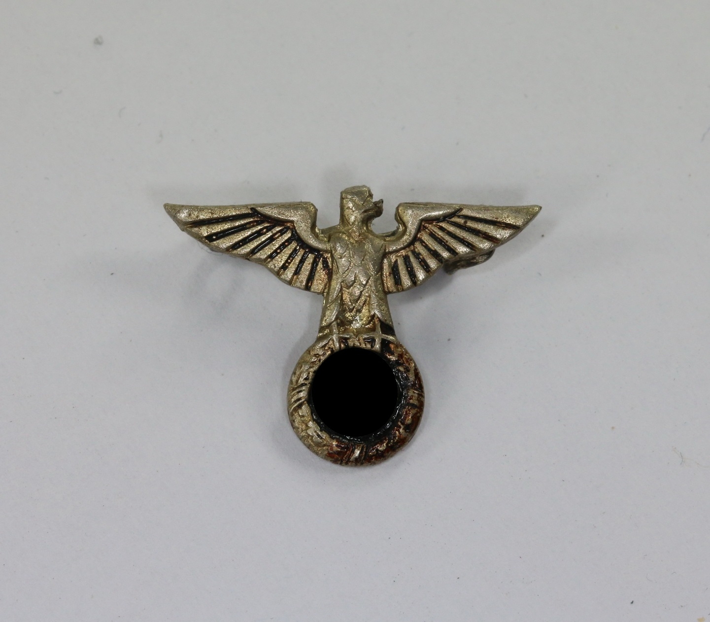 nsdap_hoheitsabzeichen_ges NSDAP Cap Eagle, Ges. Gesch. – Bild 1