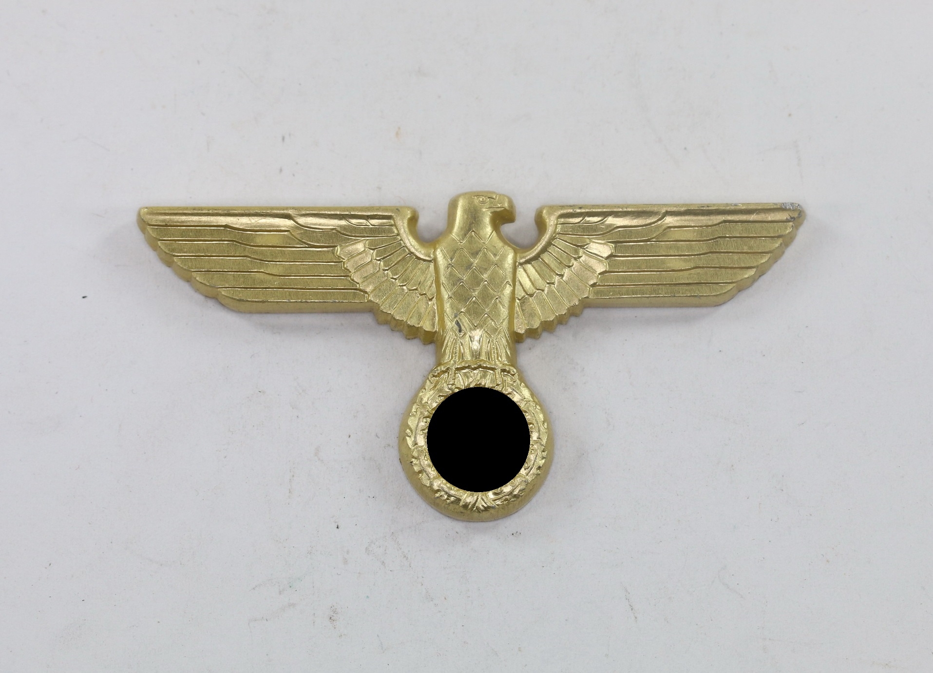 NSDAP Mützenadler für Politische Leiter, Hst. RZM M1/44 (C. Dinsel, Berlin-Waidmannsllust) – Bild 1