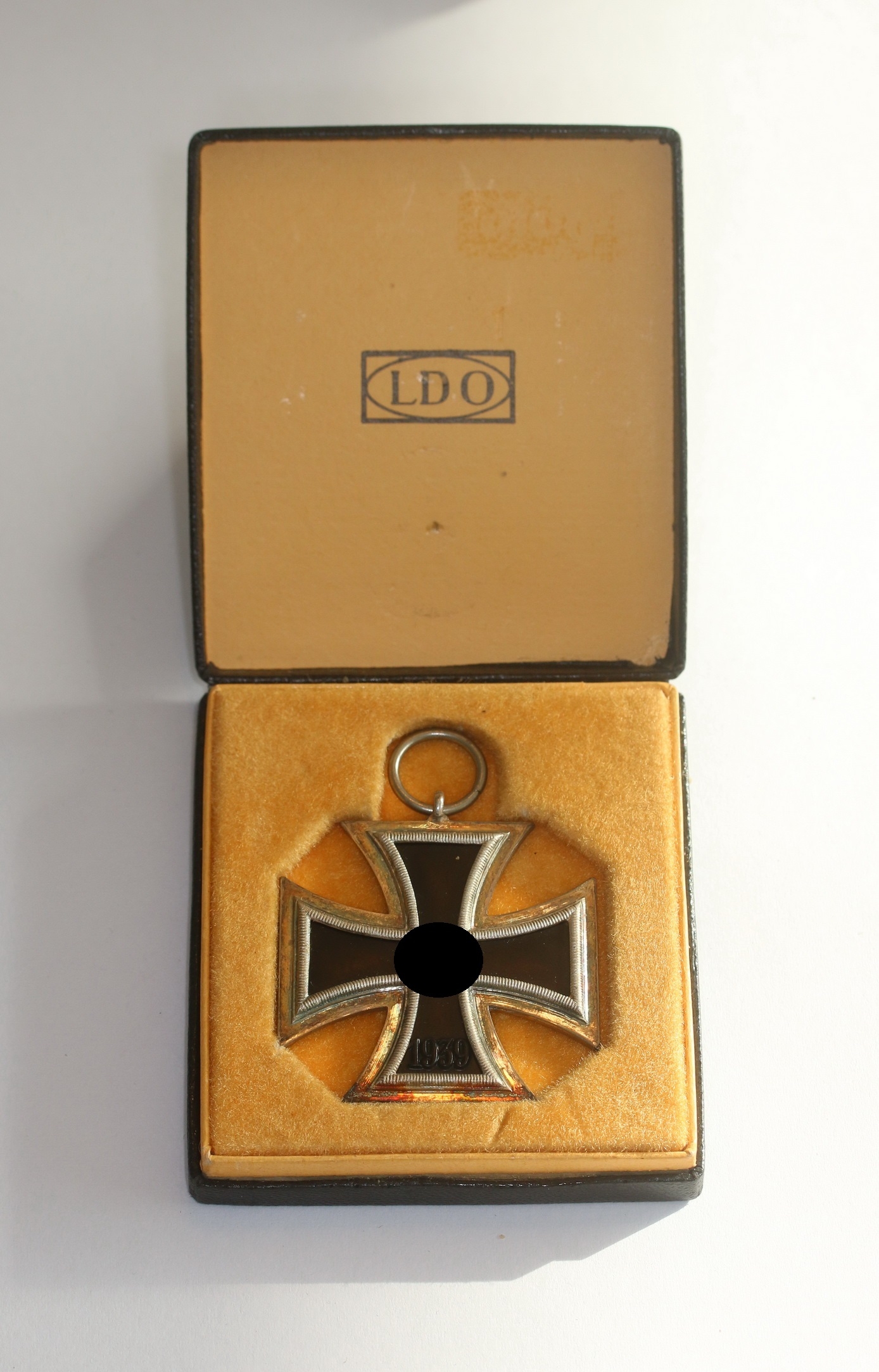 Eisernes Kreuz 2. Klasse 1939, Hst. L/12, im LDO Etui – Bild 1