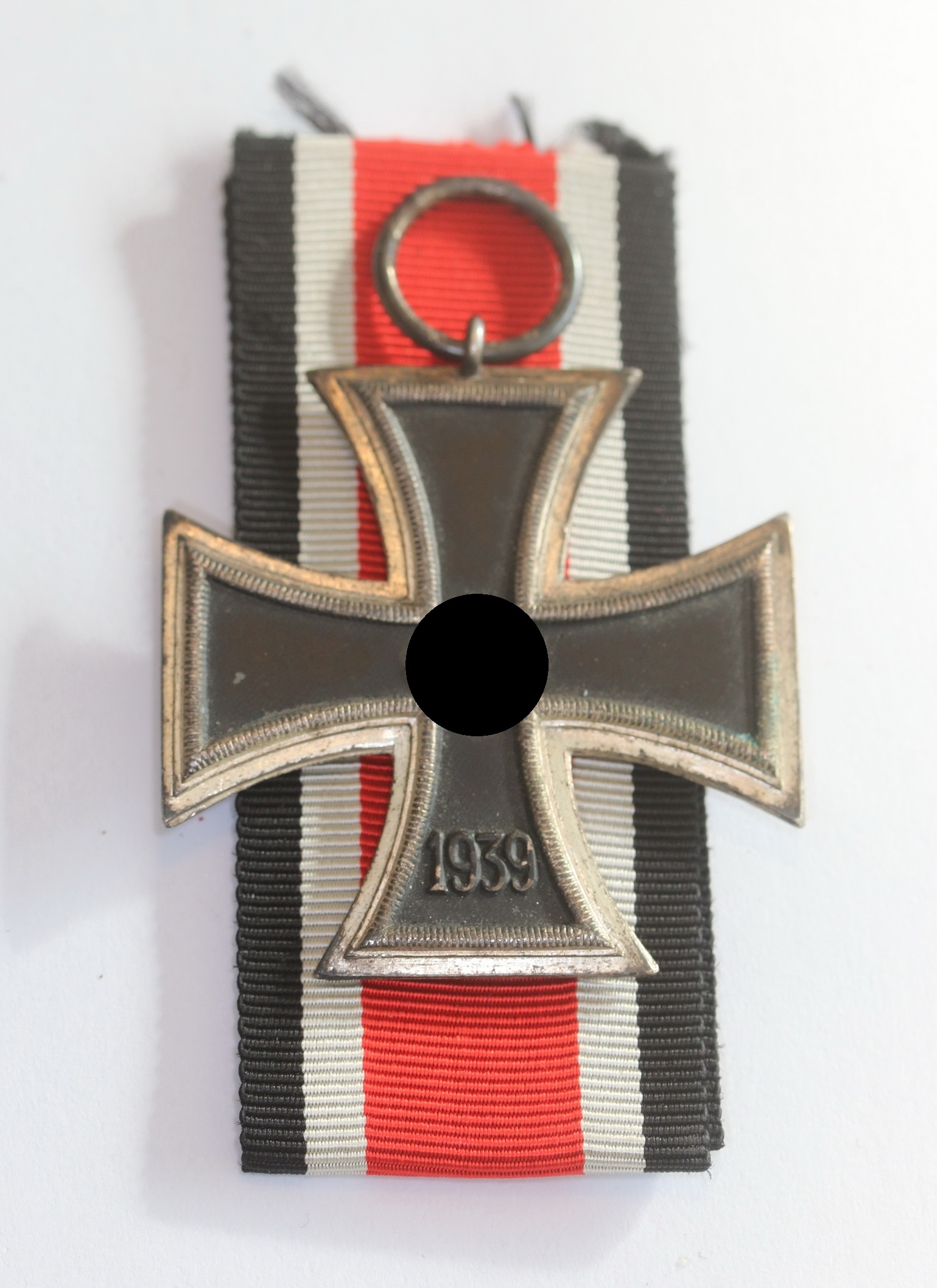 Iron Cross 2nd Class 1939, Schinkel Pattern. Type Otto Schickle, One Piece, Non-Magnetic.  – Bild 1