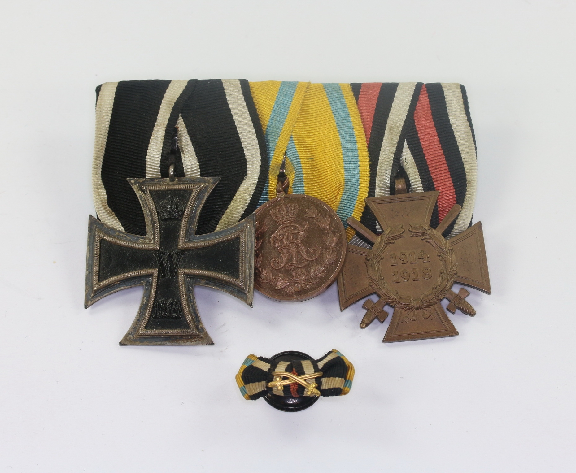 ordenschnalle_3_x_knopflochdekoration_1__4nd Ordenschnalle 3 X + Knopflochdekoration – Bild 1