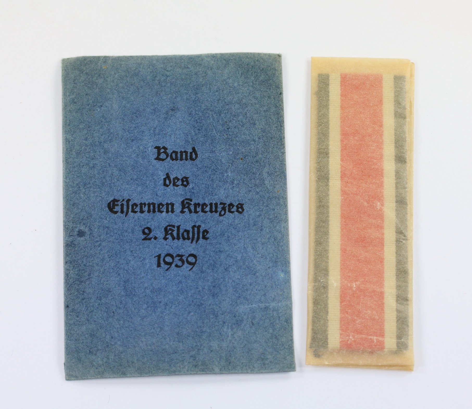 original_band_des_eisernen_kreuzes_2 Envelope for the Ribbon of the Iron Cross 2nd Class. Maker Koblauch. – Bild 1